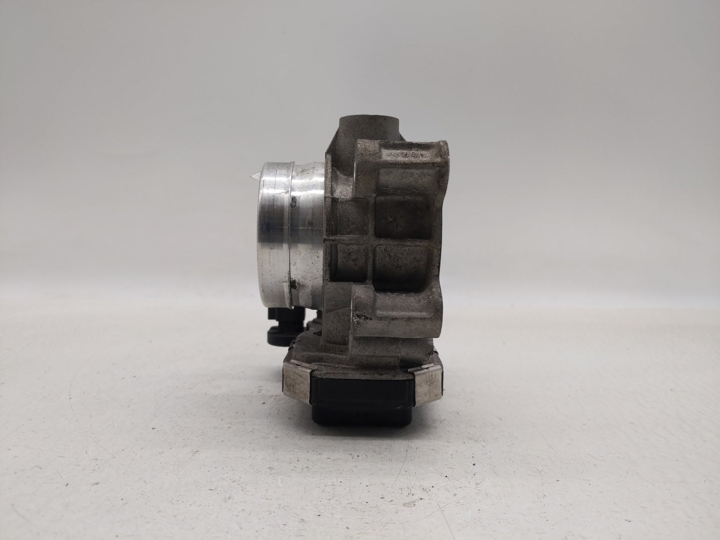 2016-2019 Chevrolet Malibu Throttle Body P/N:12659491BA 12671379AA Fits Fits 2016 2017 2018 2019 OEM Used Auto Parts - Oemus
