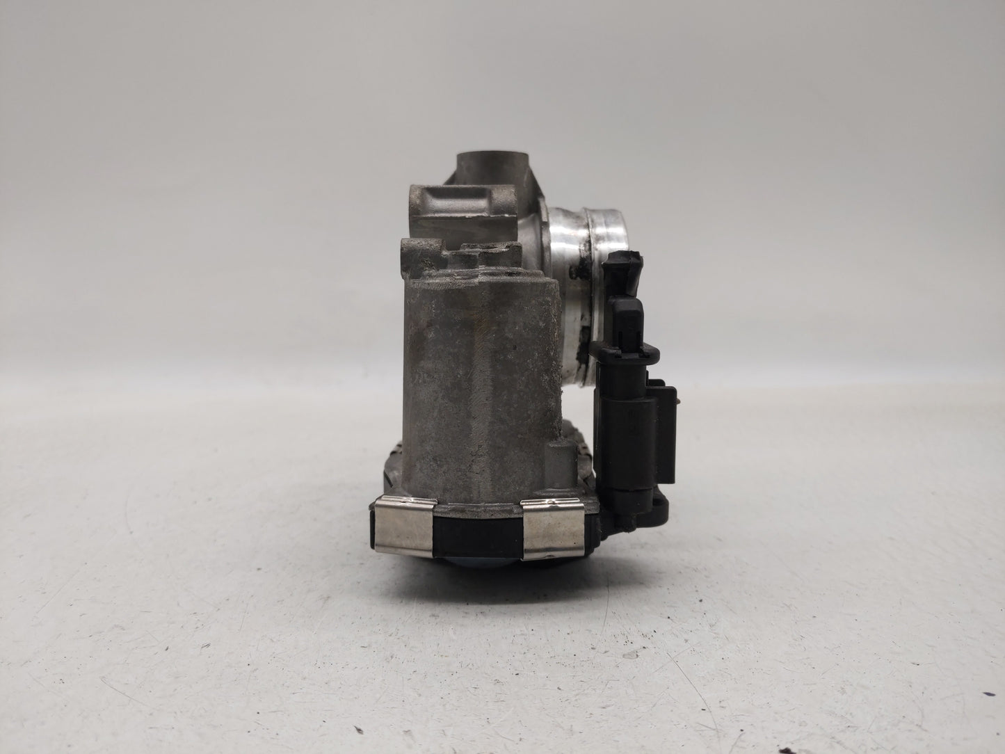2016-2019 Chevrolet Malibu Throttle Body P/N:12659491BA 12671379AA Fits Fits 2016 2017 2018 2019 OEM Used Auto Parts - Oemus