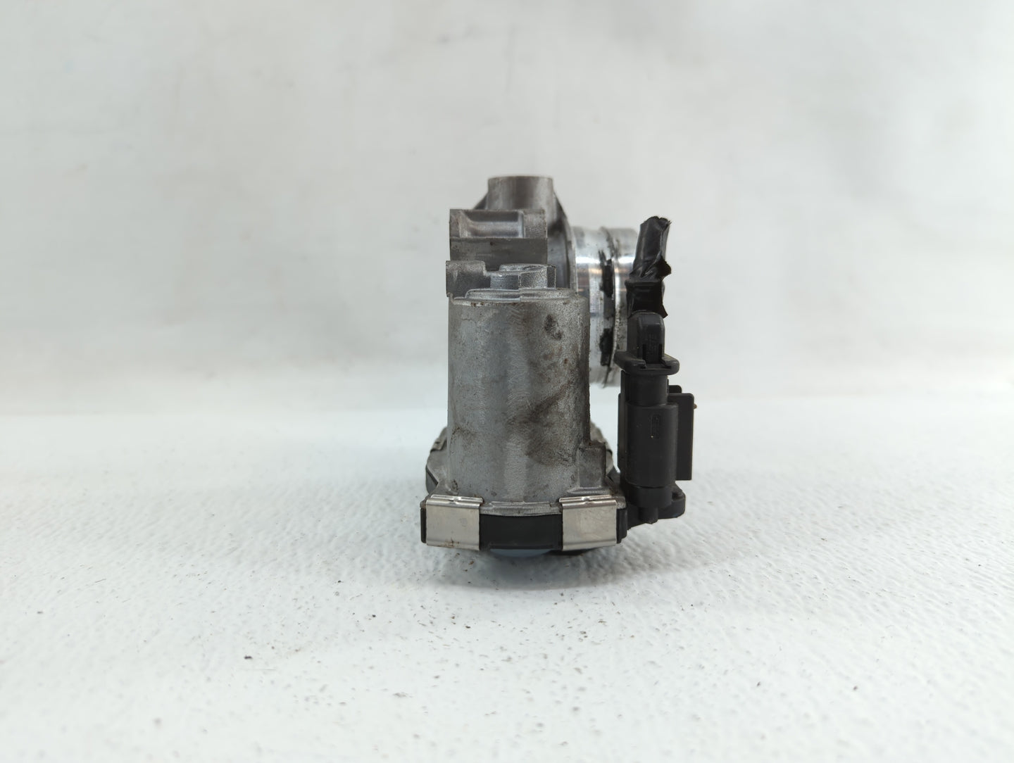 2016-2019 Chevrolet Malibu Throttle Body P/N:12659491BA 12671379AA Fits Fits 2016 2017 2018 2019 OEM Used Auto Parts - Oemus