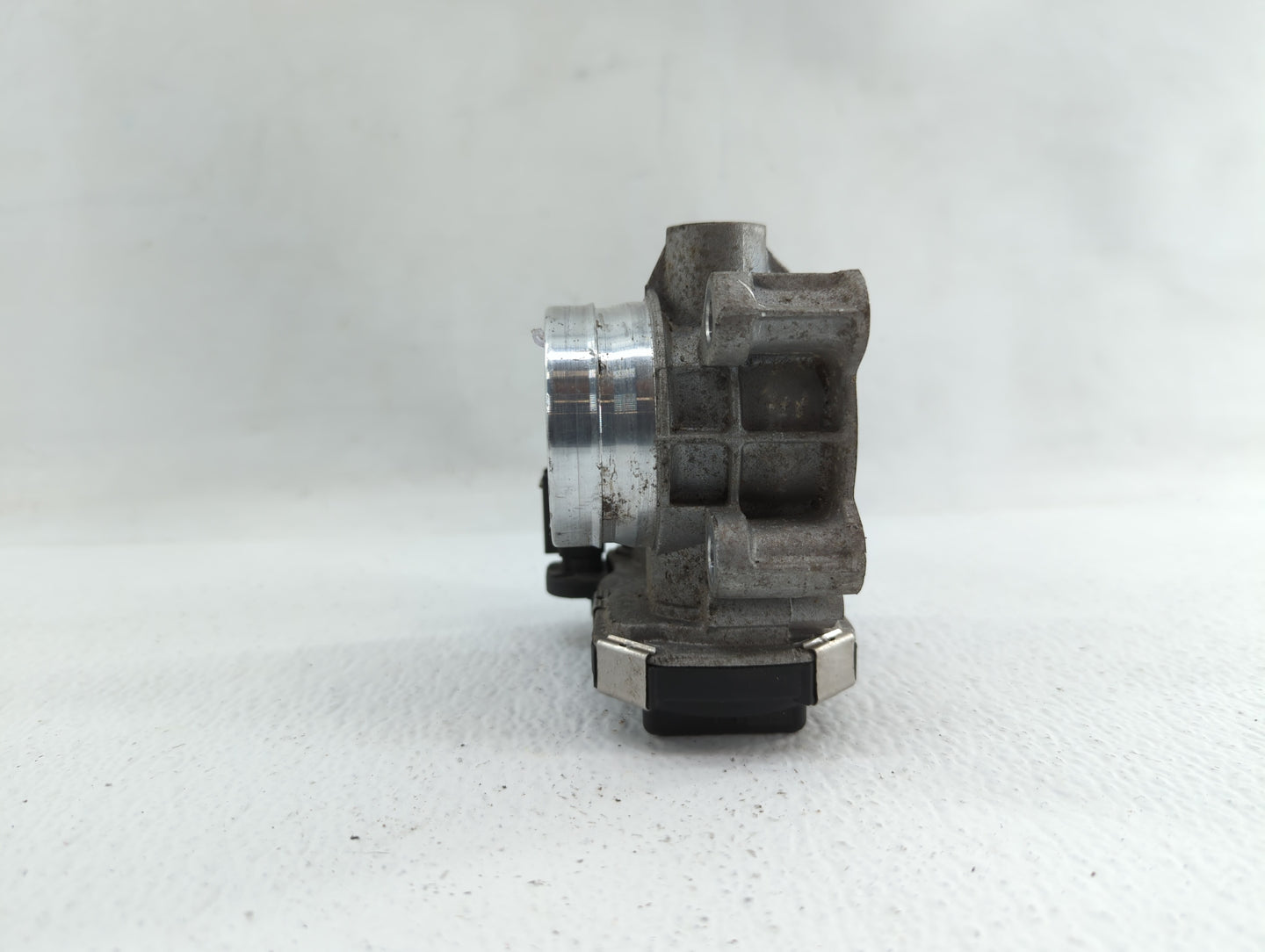2016-2019 Chevrolet Malibu Throttle Body P/N:12659491BA 12671379AA Fits Fits 2016 2017 2018 2019 OEM Used Auto Parts - Oemus