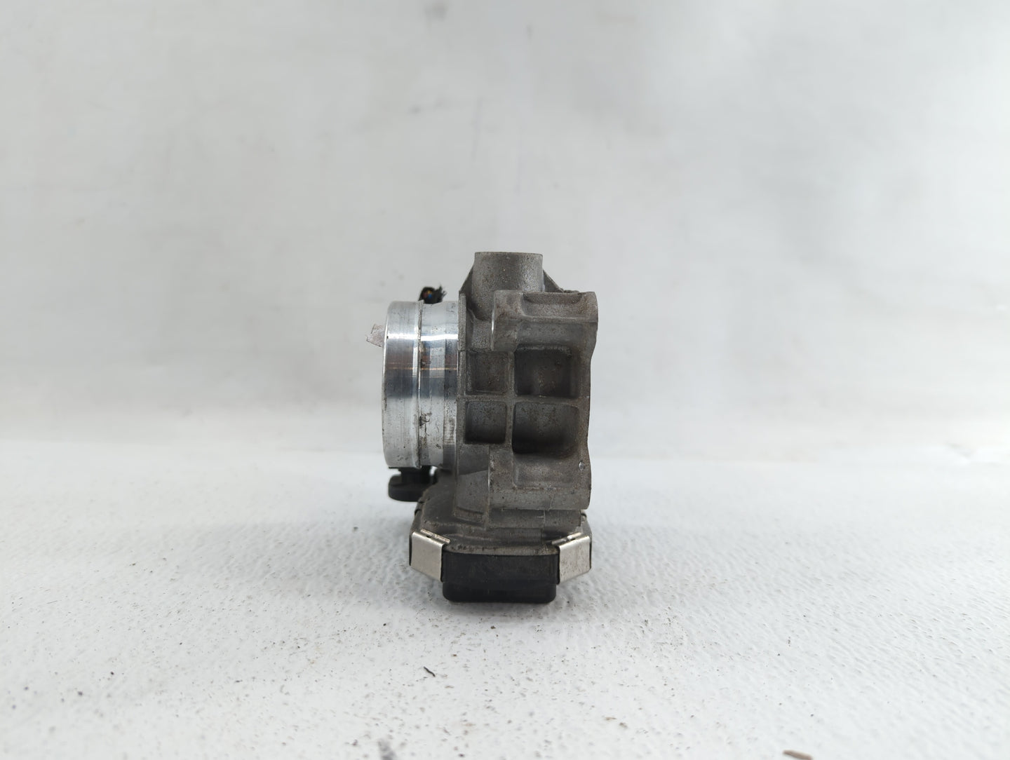 2016-2019 Chevrolet Malibu Throttle Body P/N:12659491BA 12671379AA Fits Fits 2016 2017 2018 2019 OEM Used Auto Parts - Oemus