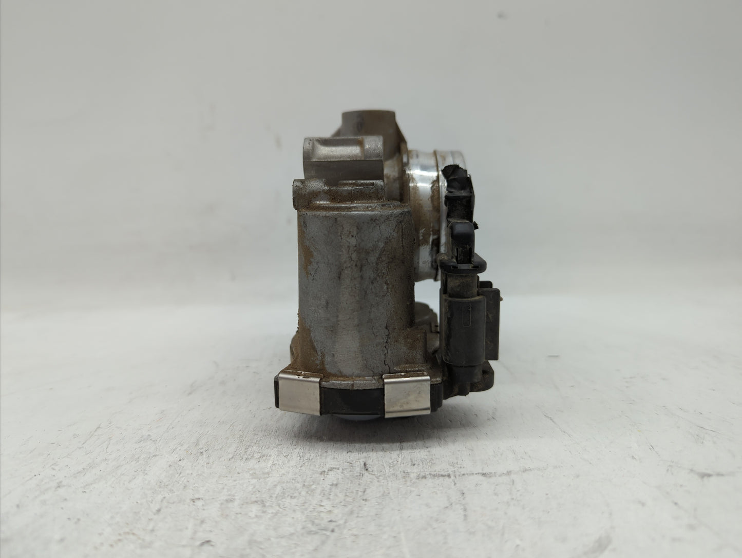 2016-2019 Chevrolet Malibu Throttle Body P/N:12659491BA 12671379AA Fits Fits 2016 2017 2018 2019 OEM Used Auto Parts - Oemus