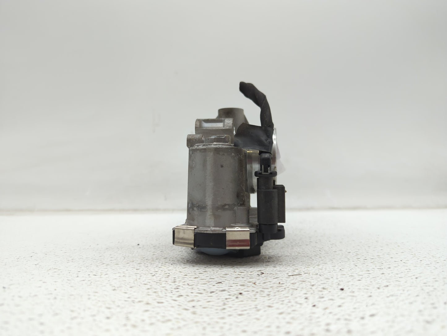 2016-2019 Chevrolet Malibu Throttle Body P/N:12659491BA 12671379AA Fits Fits 2016 2017 2018 2019 OEM Used Auto Parts - Oemus