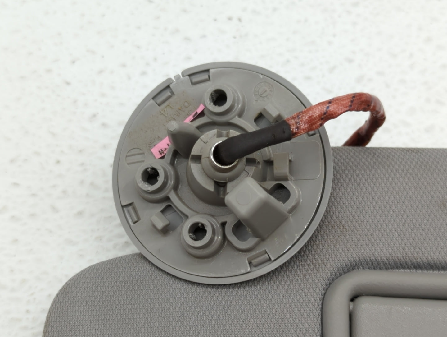 2016-2019 Chevrolet Malibu Sun Visor Shade Replacement Passenger Right Mirror Fits Fits 2016 2017 2018 2019 OEM Used Auto Pa