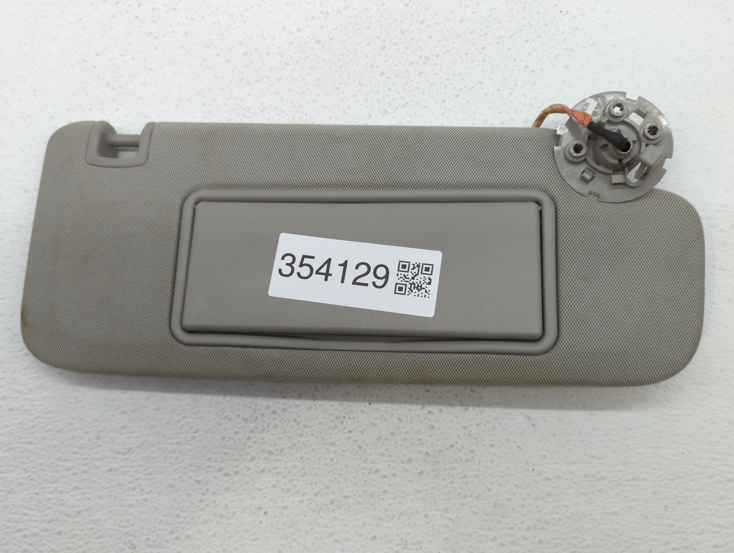 2013-2016 Chevrolet Malibu Sun Visor Shade Replacement Passenger Right Mirror Fits Fits 2013 2014 2015 2016 OEM Used Auto Pa