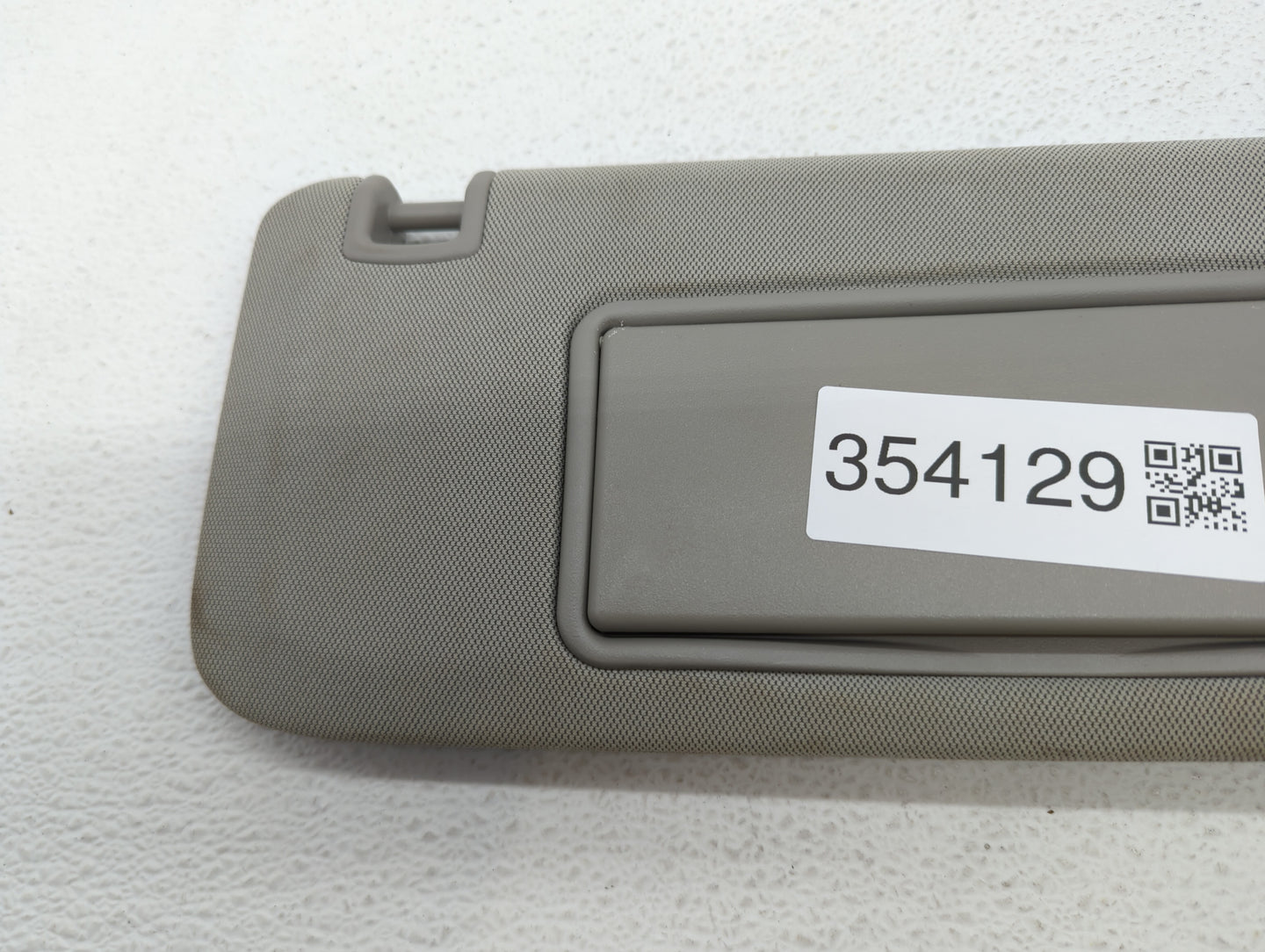 2013-2016 Chevrolet Malibu Sun Visor Shade Replacement Passenger Right Mirror Fits Fits 2013 2014 2015 2016 OEM Used Auto Pa