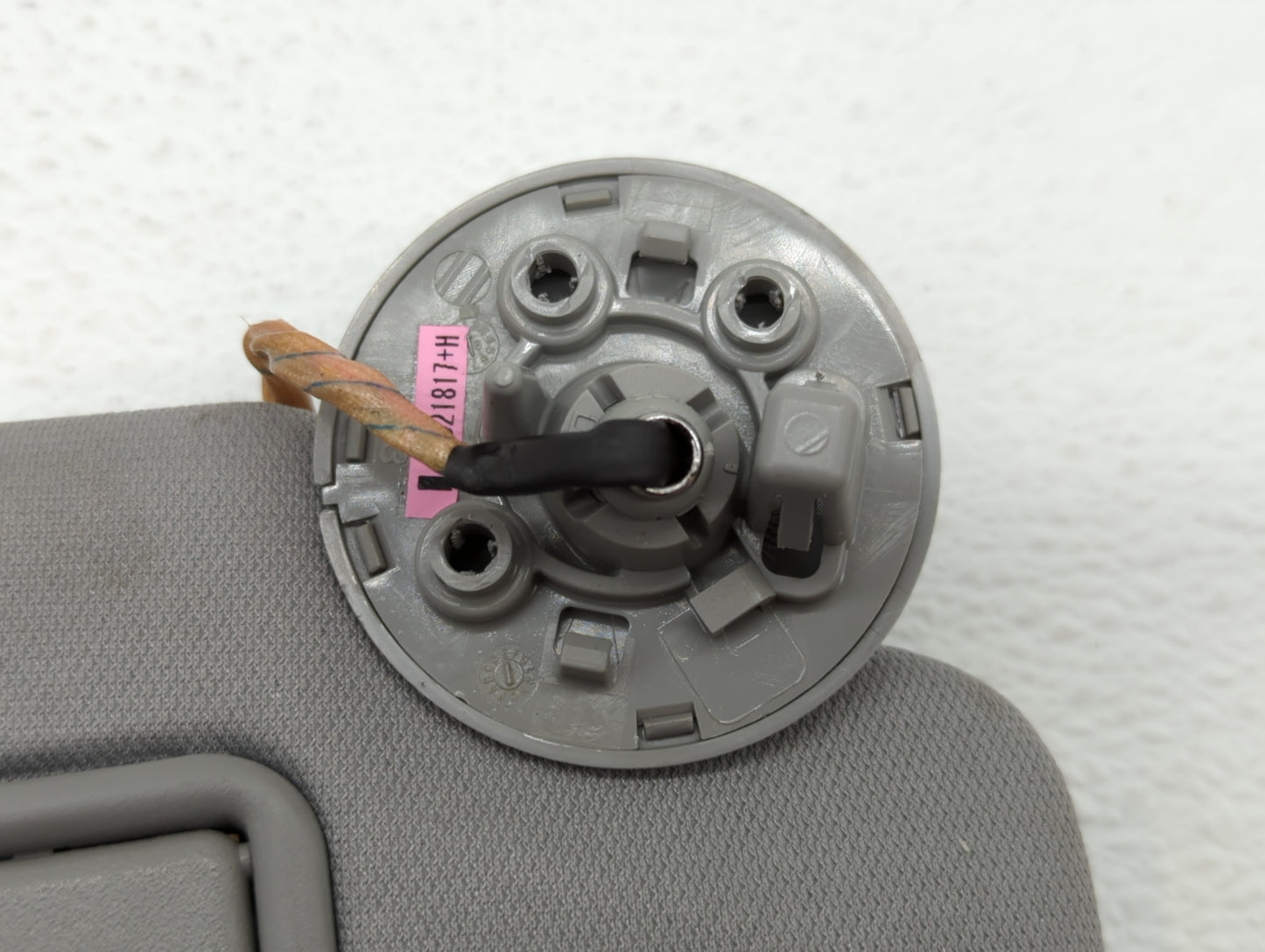 2016-2019 Chevrolet Malibu Sun Visor Shade Replacement Passenger Right Mirror Fits Fits 2016 2017 2018 2019 OEM Used Auto Pa