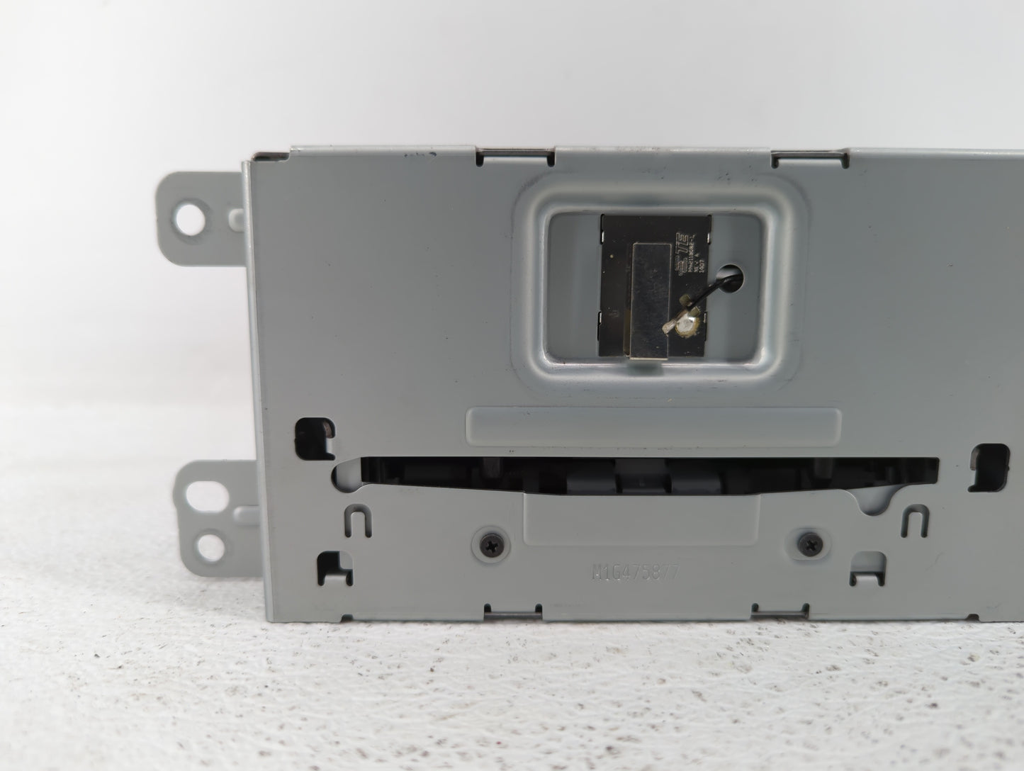 2016 Chevrolet Malibu Radio AM FM Cd Player Receiver Replacement P/N:23284461 23378512 Fits OEM Used Auto Parts - Oemusedaut
