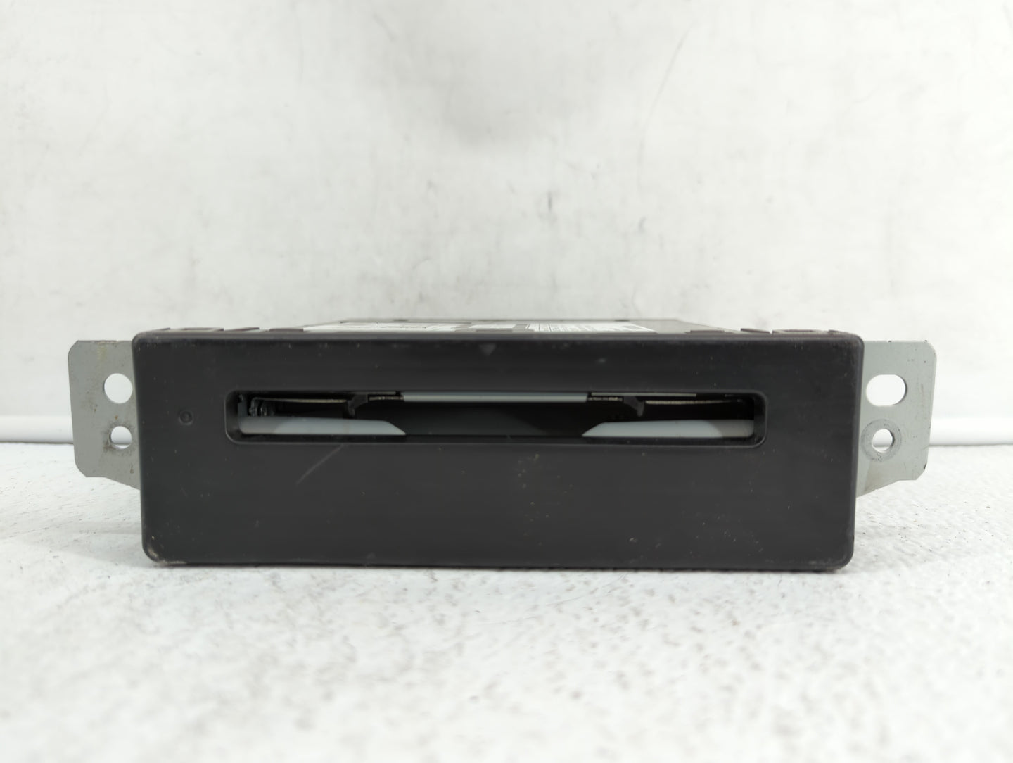 2016-2016 Chevrolet Malibu Am Fm Cd Player Radio Receiver - Oemusedautoparts1.com