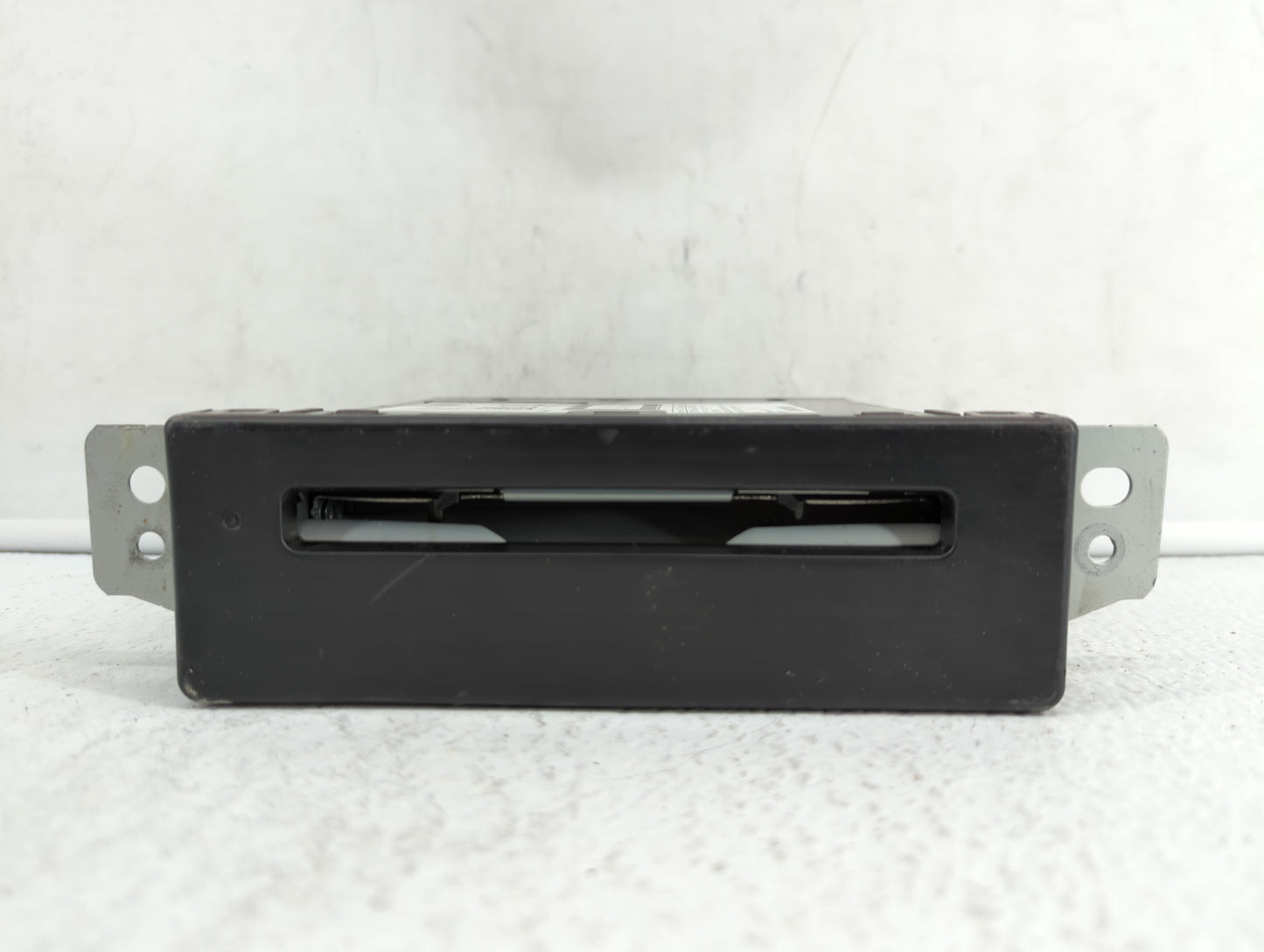 2016-2016 Chevrolet Malibu Am Fm Cd Player Radio Receiver - Oemusedautoparts1.com