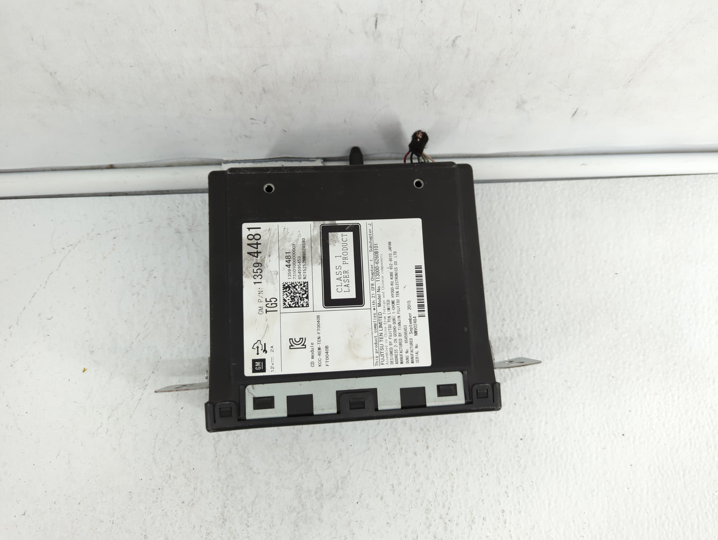 2016-2016 Chevrolet Malibu Am Fm Cd Player Radio Receiver - Oemusedautoparts1.com