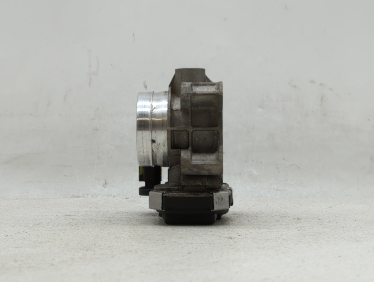 2016-2019 Chevrolet Malibu Throttle Body P/N:12659491BA 12671379AA Fits Fits 2016 2017 2018 2019 OEM Used Auto Parts - Oemus