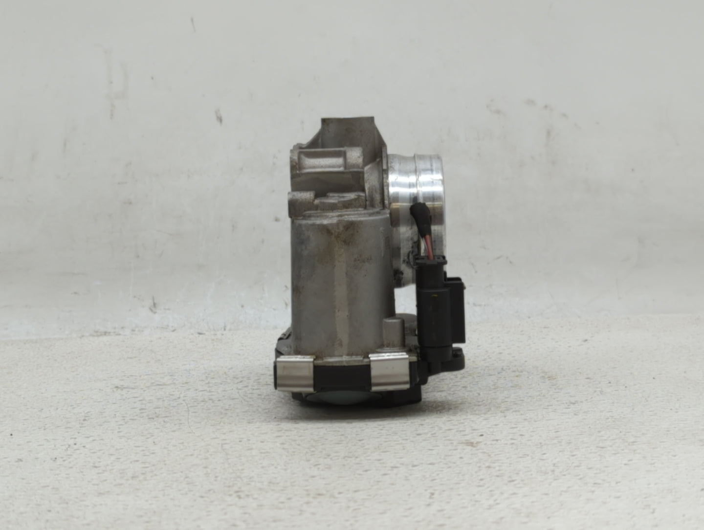2016-2019 Chevrolet Malibu Throttle Body P/N:12659491BA 12671379AA Fits Fits 2016 2017 2018 2019 OEM Used Auto Parts - Oemus