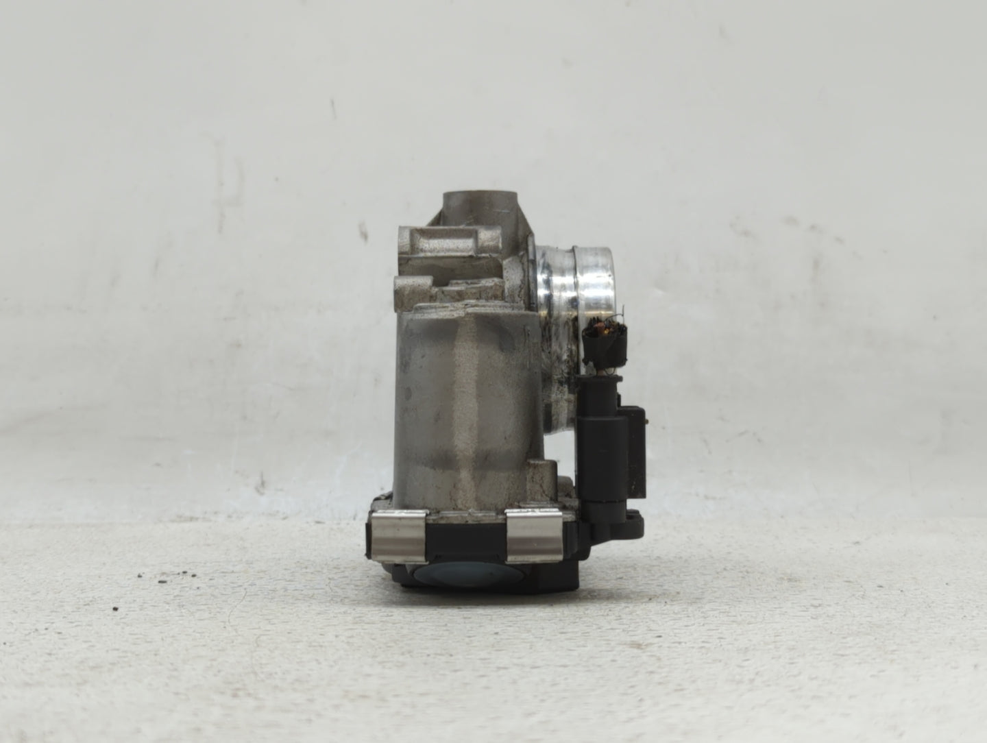 2016-2019 Chevrolet Malibu Throttle Body P/N:12659491BA 12671379AA Fits Fits 2016 2017 2018 2019 OEM Used Auto Parts - Oemus