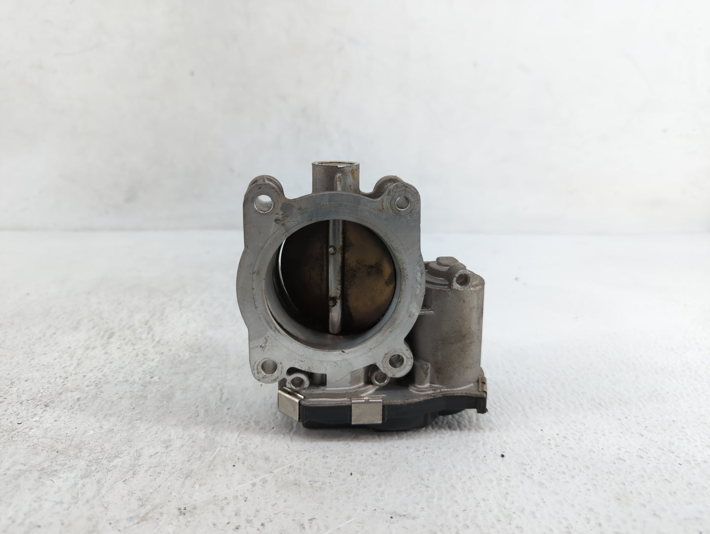 2016 Chevrolet Malibu Throttle Body P/N:12670839AA 12627217DA Fits Fits 2017 2018 2019 OEM Used Auto Parts - Oemusedautopart