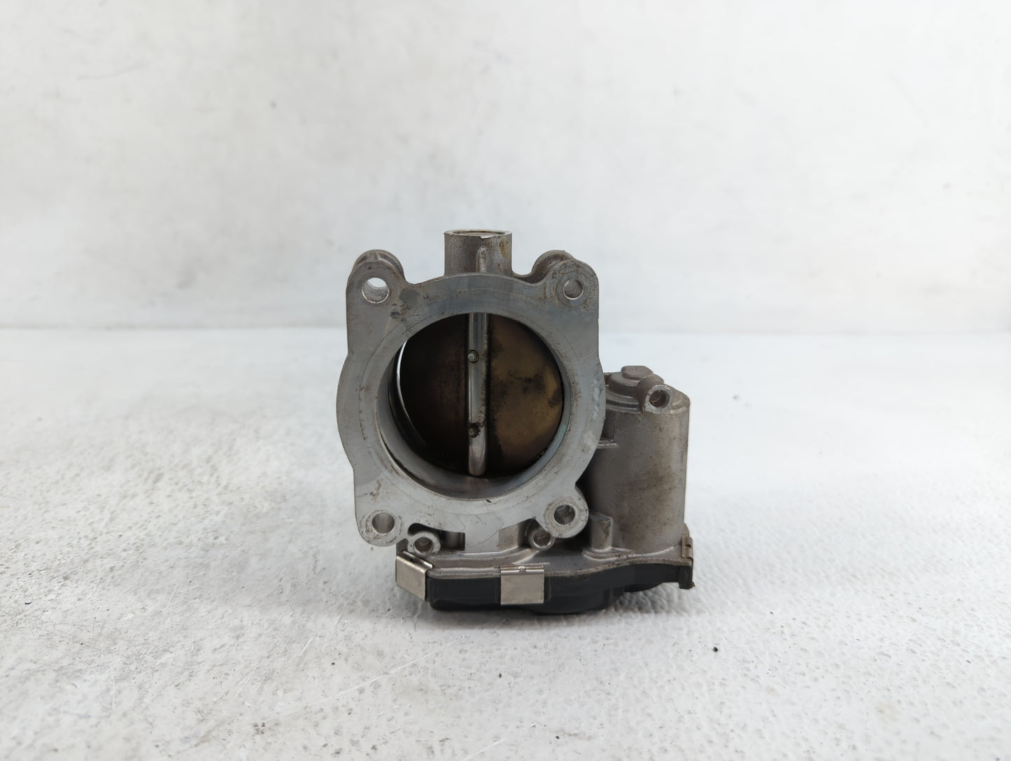 2016 Chevrolet Malibu Throttle Body P/N:12670839AA 12627217DA Fits Fits 2017 2018 2019 OEM Used Auto Parts - Oemusedautopart