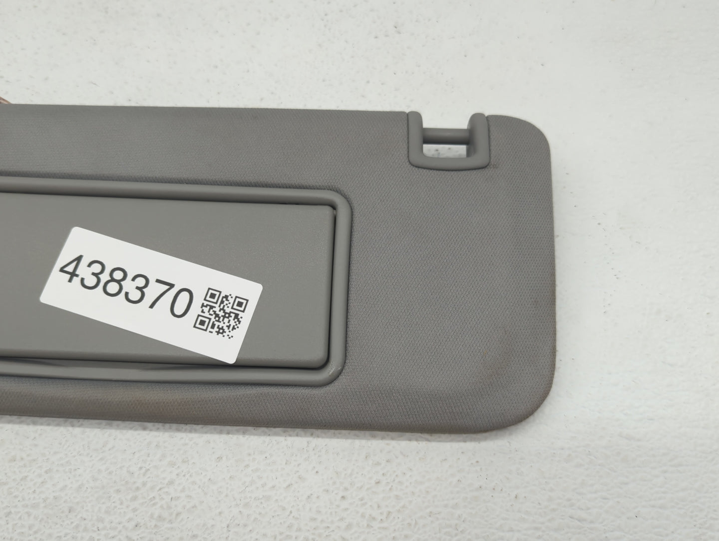 2016-2021 Chevrolet Malibu Sun Visor Shade Replacement Driver Left Mirror Fits Fits 2016 2017 2018 2019 2020 2021 OEM Used A