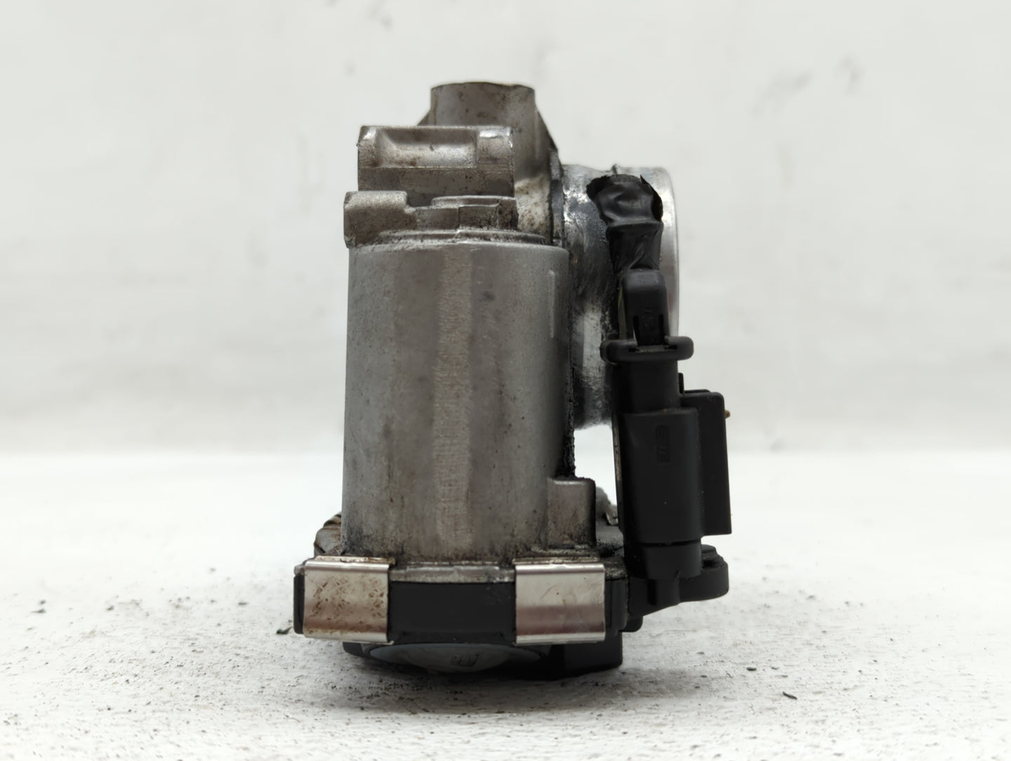 2016-2021 Chevrolet Malibu Throttle Body P/N:12659491BA 12671379AA Fits Fits 2016 2017 2018 2019 2020 2021 2022 OEM Used Aut