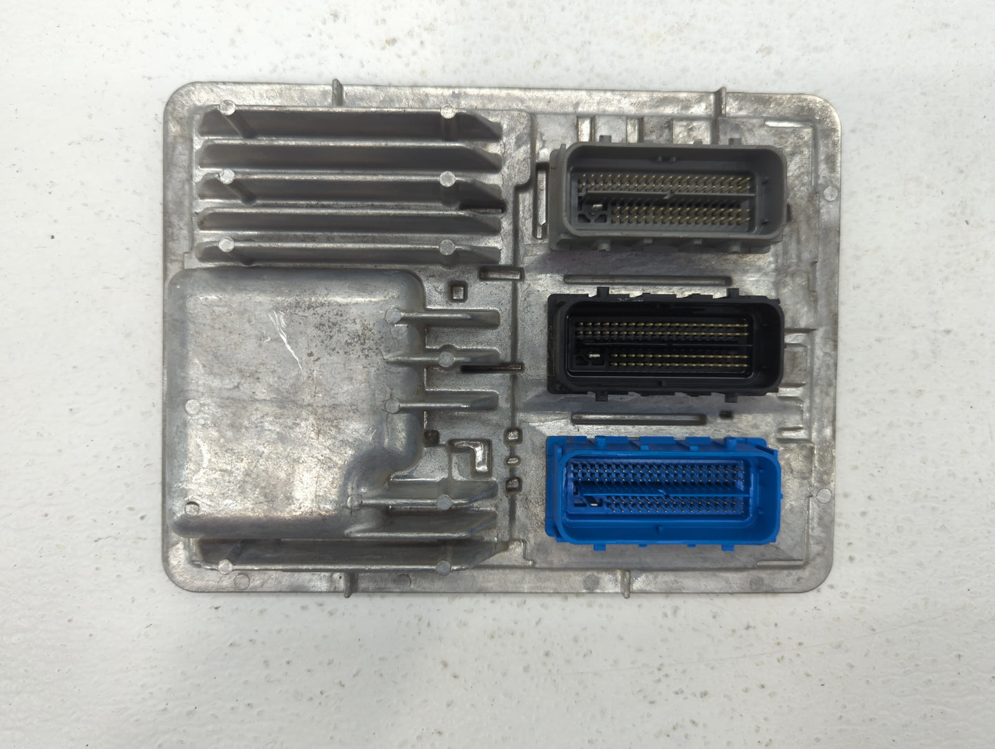 2016 Chevrolet Malibu PCM Engine Control Computer ECU ECM PCU OEM P/N:12672502 12671004, 12675580, 12676591, 12669511 Fits O