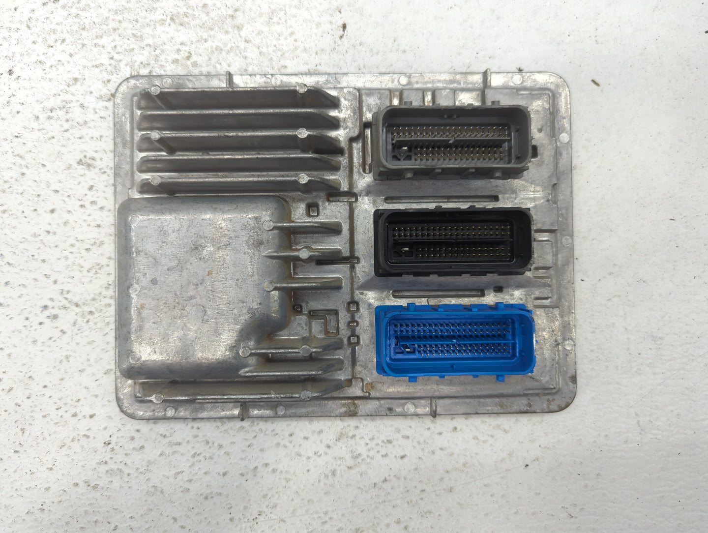 2016 Chevrolet Malibu PCM Engine Control Computer ECU ECM PCU OEM P/N:12675580 12672502, 12676591, 12669511, 12607096 Fits O