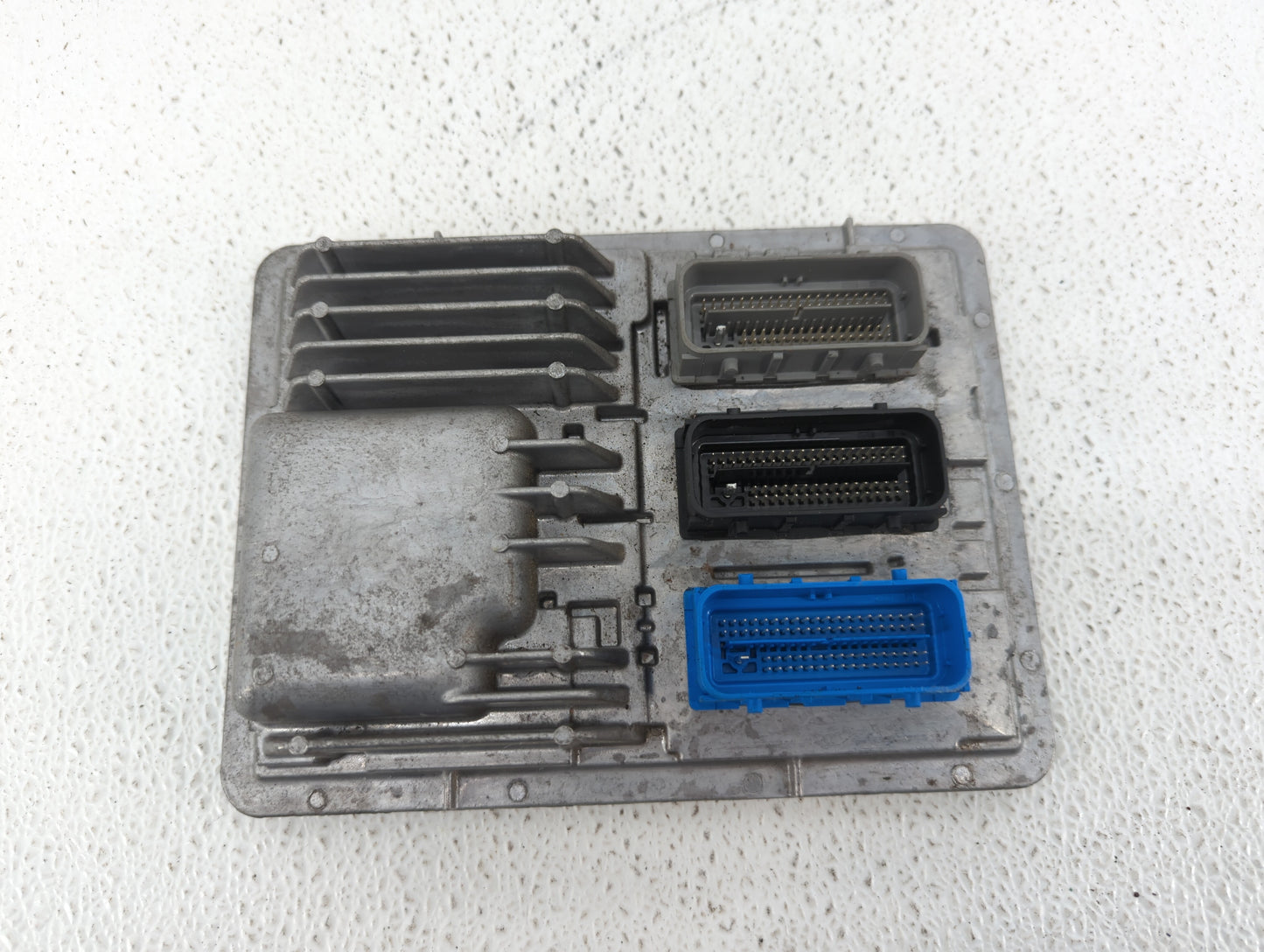 2016 Chevrolet Malibu PCM Engine Control Computer ECU ECM PCU OEM P/N:12675580 12672502, 12676591, 12669511, 12607096 Fits O