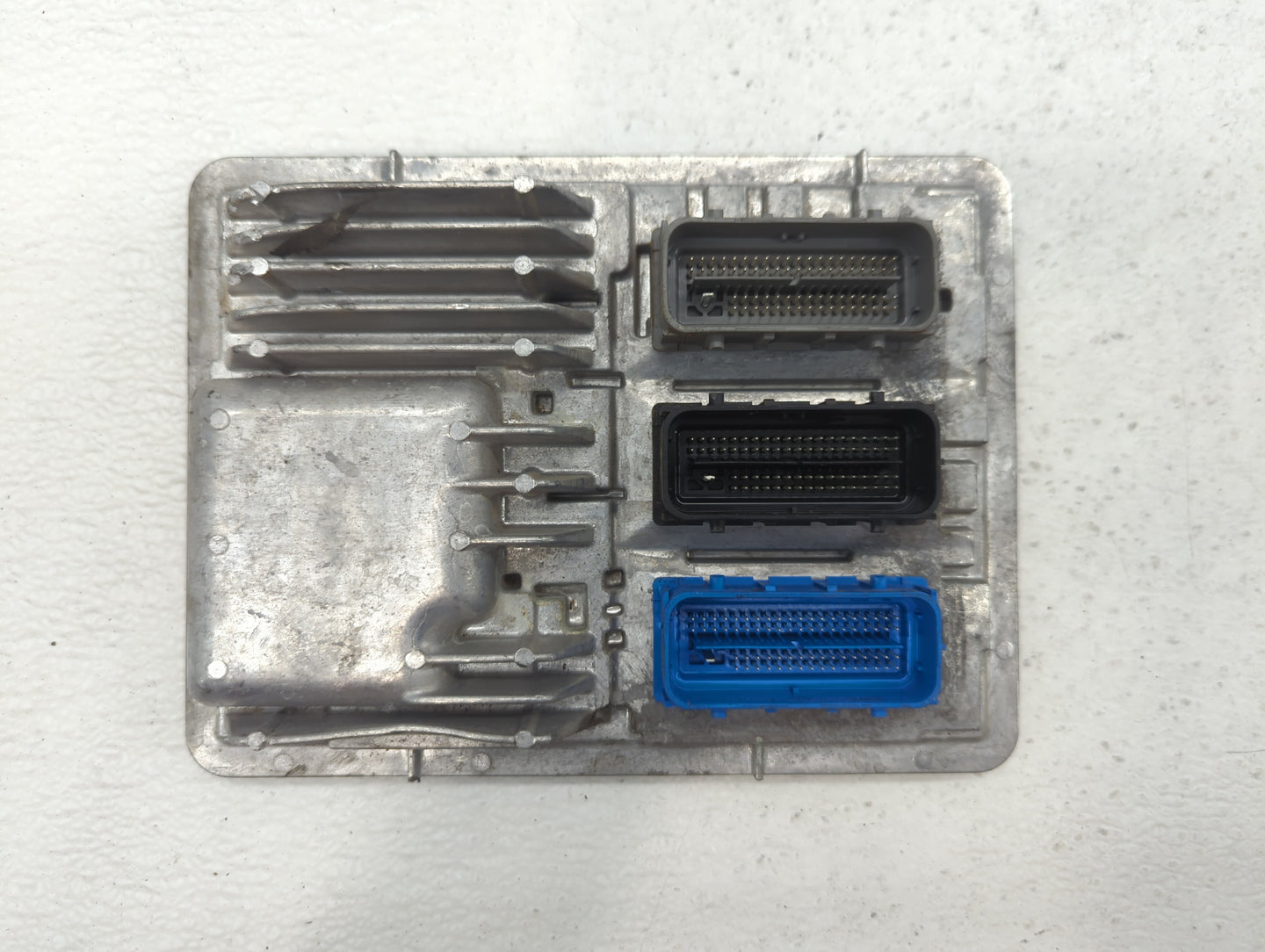 2016 Chevrolet Malibu PCM Engine Control Computer ECU ECM PCU OEM P/N:12675580 12672502, 12676591, 12669511, 12607096 Fits O