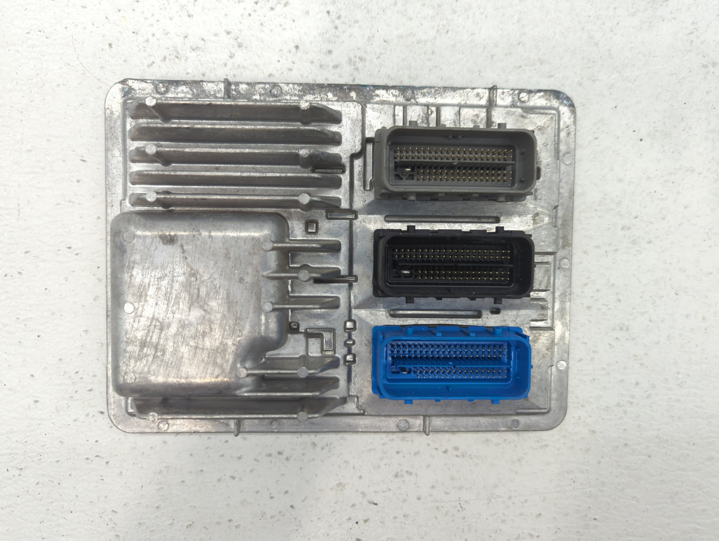 2016 Chevrolet Malibu PCM Engine Control Computer ECU ECM PCU OEM P/N:12675580 12672502, 12676591, 12669511, 12607096 Fits O