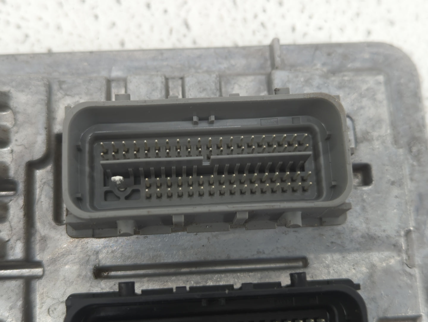 2016 Chevrolet Malibu PCM Engine Control Computer ECU ECM PCU OEM P/N:12675580 12672502, 12676591, 12669511, 12607096 Fits O