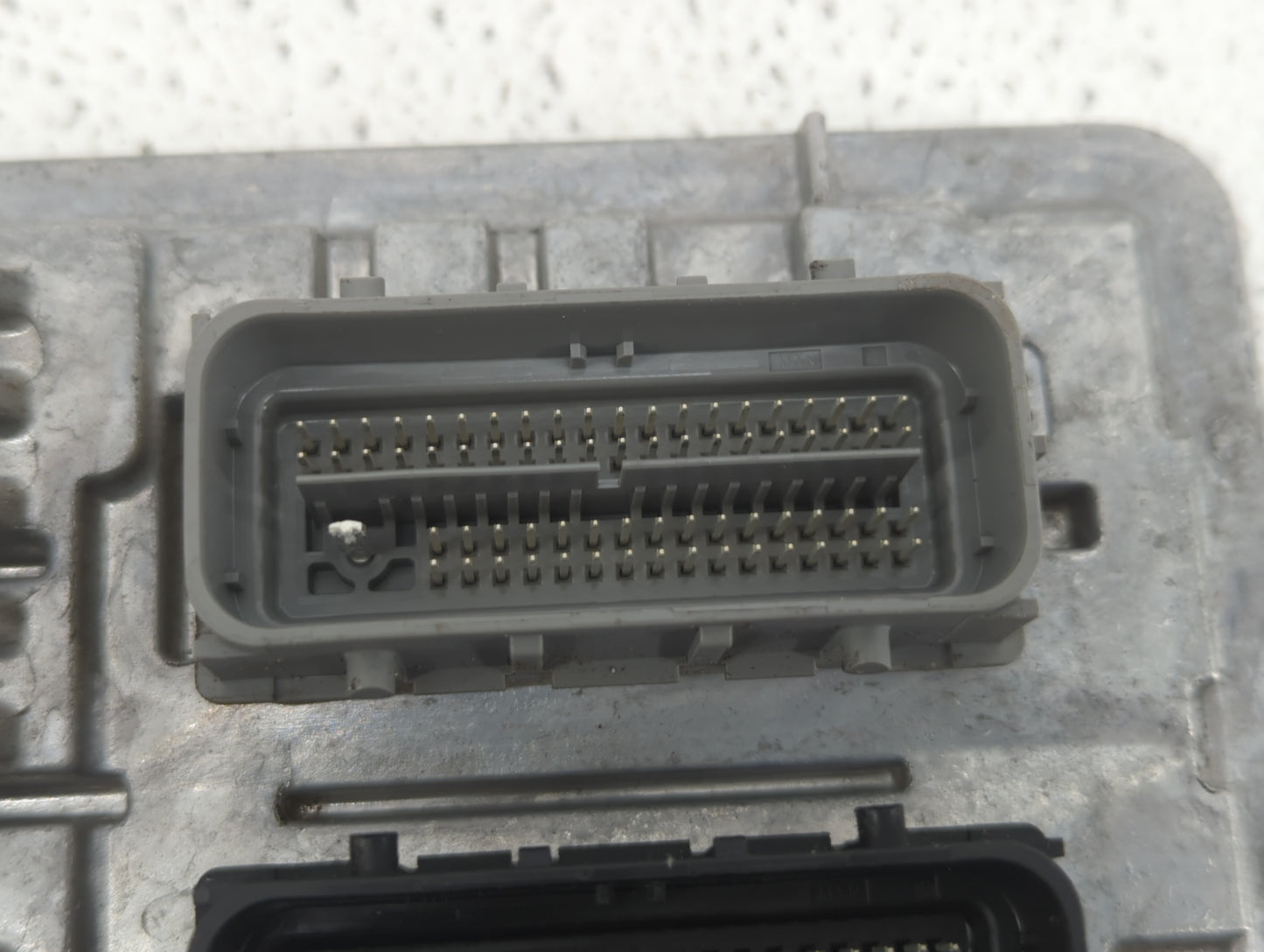 2016 Chevrolet Malibu PCM Engine Control Computer ECU ECM PCU OEM P/N:12675580 12672502, 12676591, 12669511, 12607096 Fits O