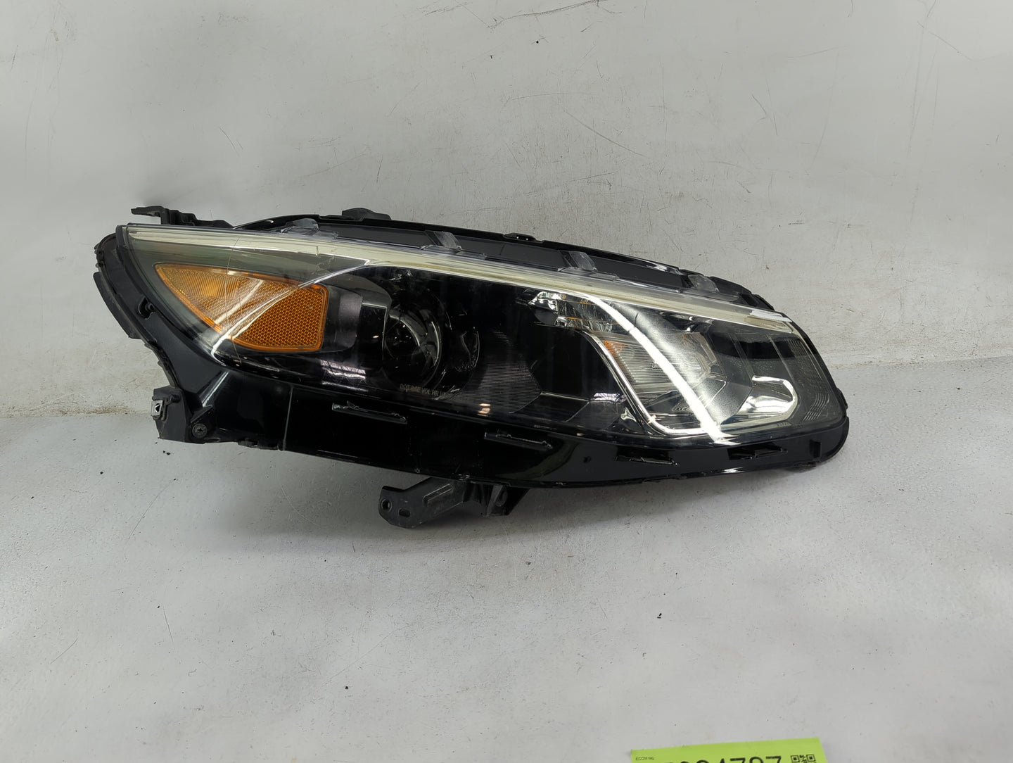 2016-2018 Chevrolet Malibu Passenger Right Oem Head Light Headlight Lamp 5024787 - Oemusedautoparts1.com