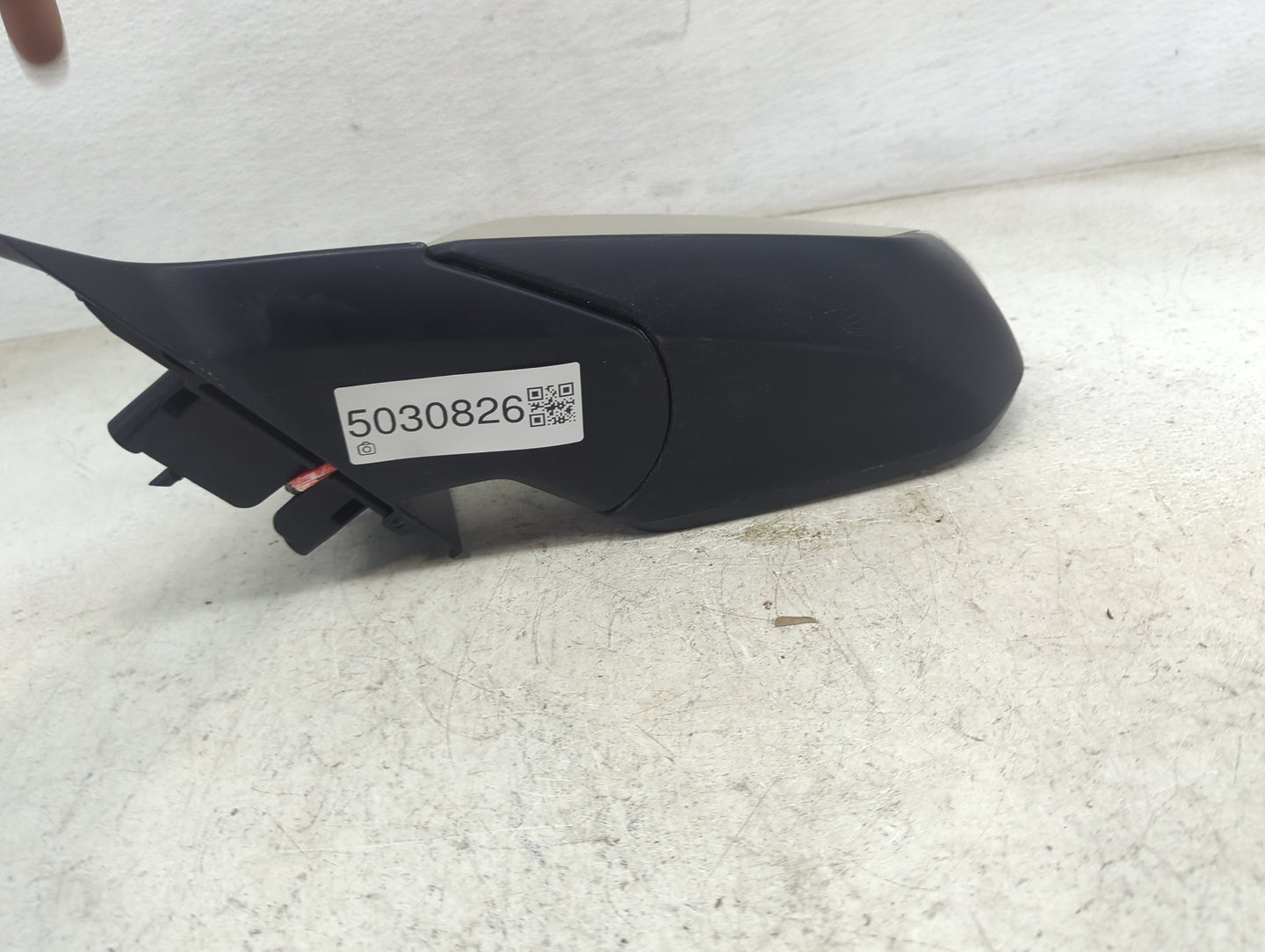 2016-2018 Chevrolet Malibu Driver Side View Mirror - Left Door Mirror OEM Used - Oemusedautoparts1.com