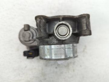 2016 Chevrolet Malibu Throttle Body P/N:12670839AA 12627217DA Fits Fits 2017 2018 2019 2020 2021 2022 OEM Used Auto Parts
