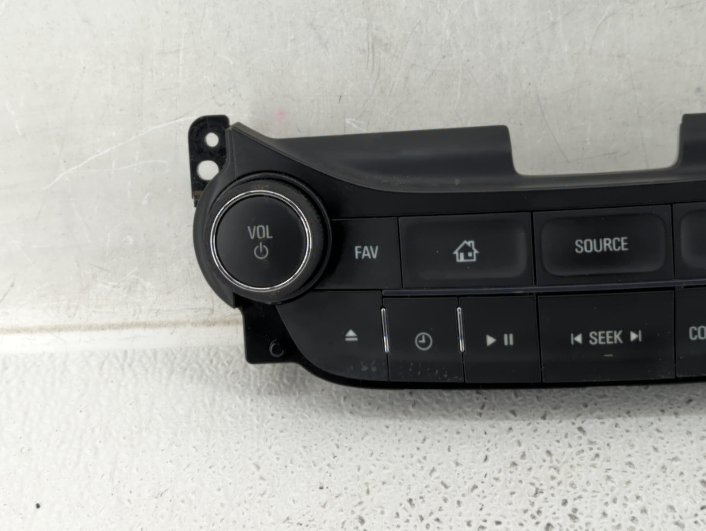 2014-2016 Chevrolet Malibu Radio Control Panel - Oemusedautoparts1.com