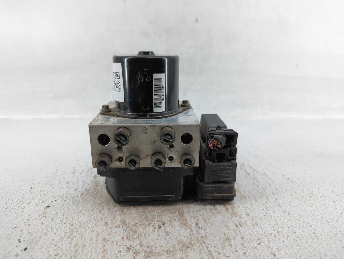 2013-2016 Chevrolet Malibu ABS Pump Control Module Replacement P/N:22888646 Fits Fits 2012 2013 2014 2015 2016 OEM Used Auto
