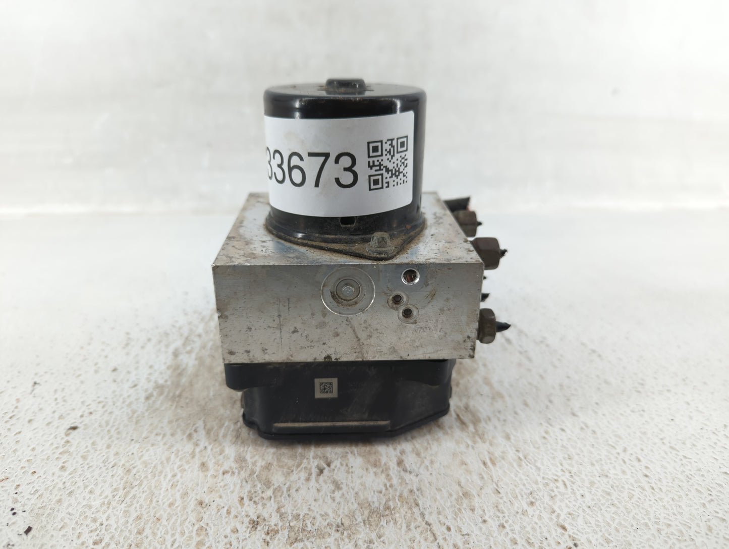 2013-2016 Chevrolet Malibu ABS Pump Control Module Replacement P/N:22888646 Fits Fits 2012 2013 2014 2015 2016 OEM Used Auto