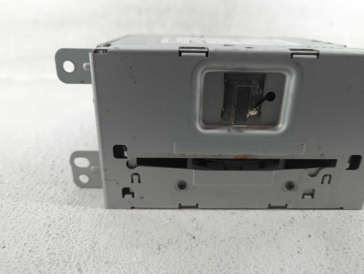 2014-2016 Chevrolet Malibu Am Fm Cd Player Radio Receiver - Oemusedautoparts1.com