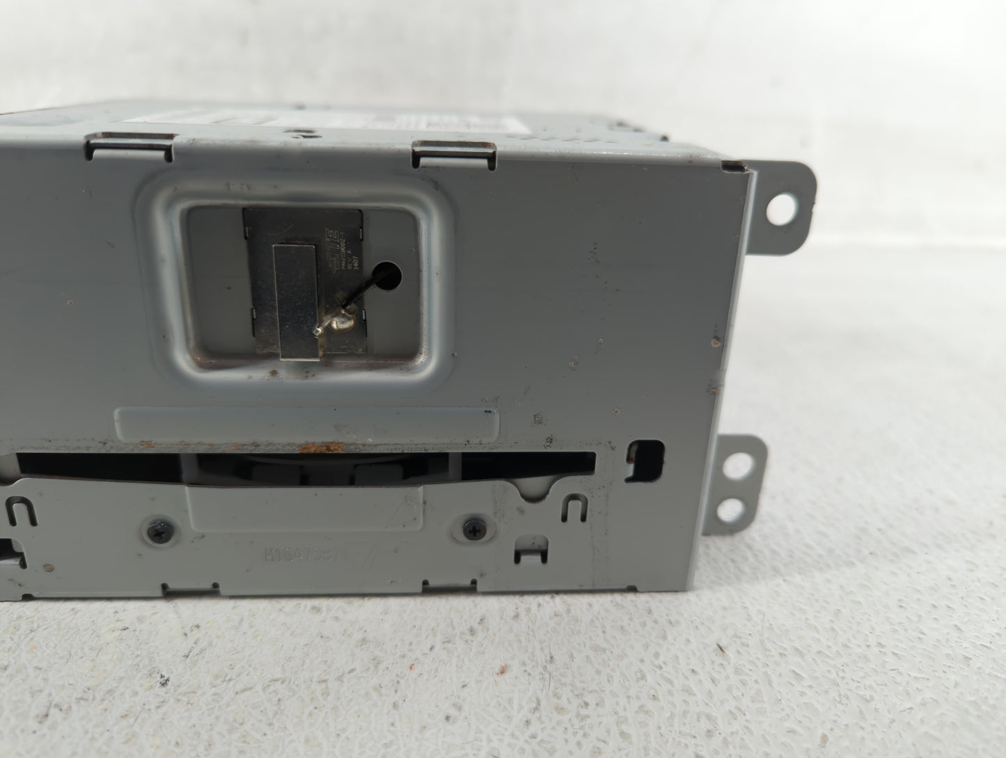 2014-2016 Chevrolet Malibu Am Fm Cd Player Radio Receiver - Oemusedautoparts1.com
