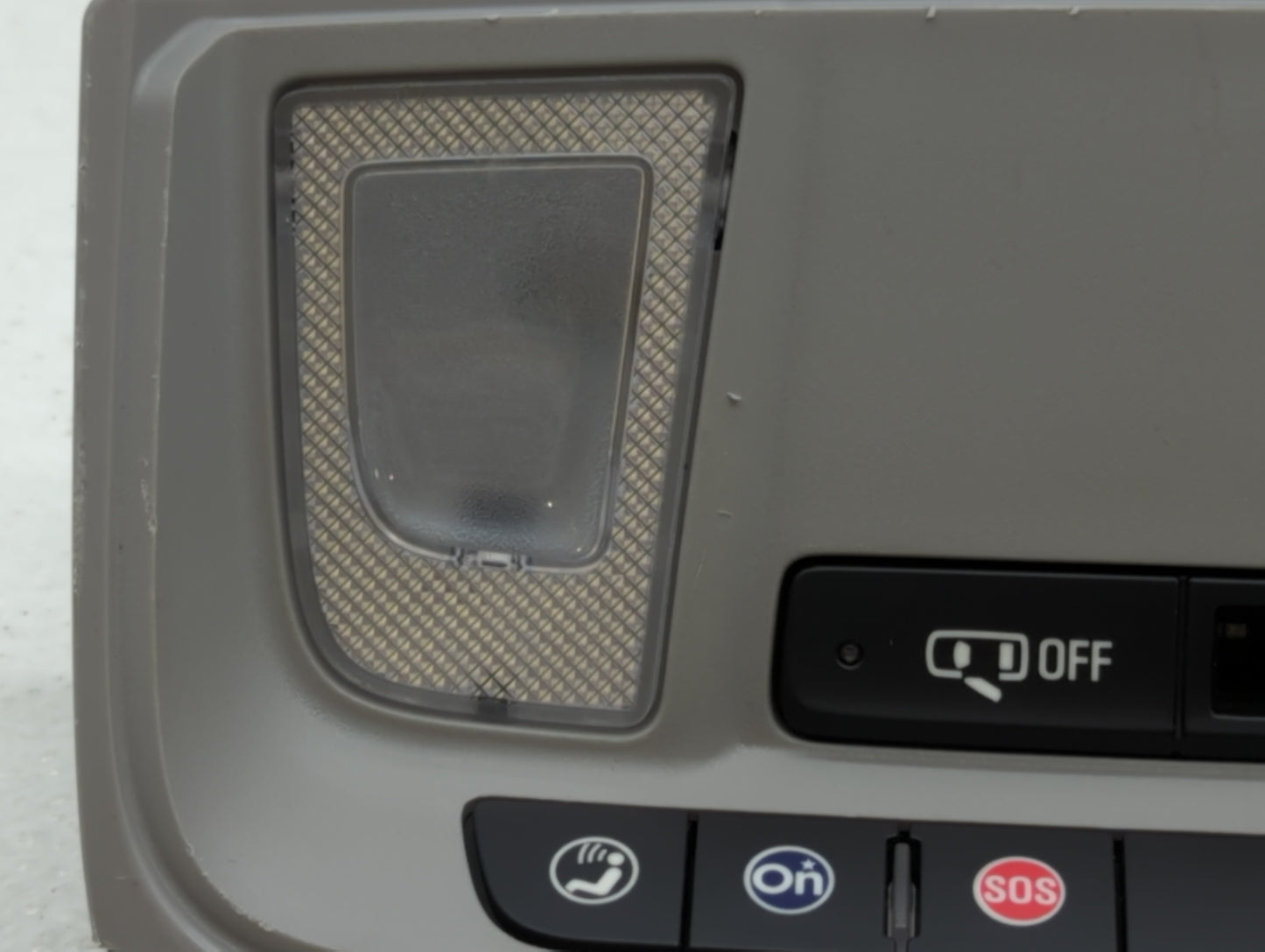 2016-2021 Chevrolet Malibu Center Floor Console P/N:5250915EA 22943126, 84003946 Fits Fits 2016 2017 2018 2019 2020 2021 OEM