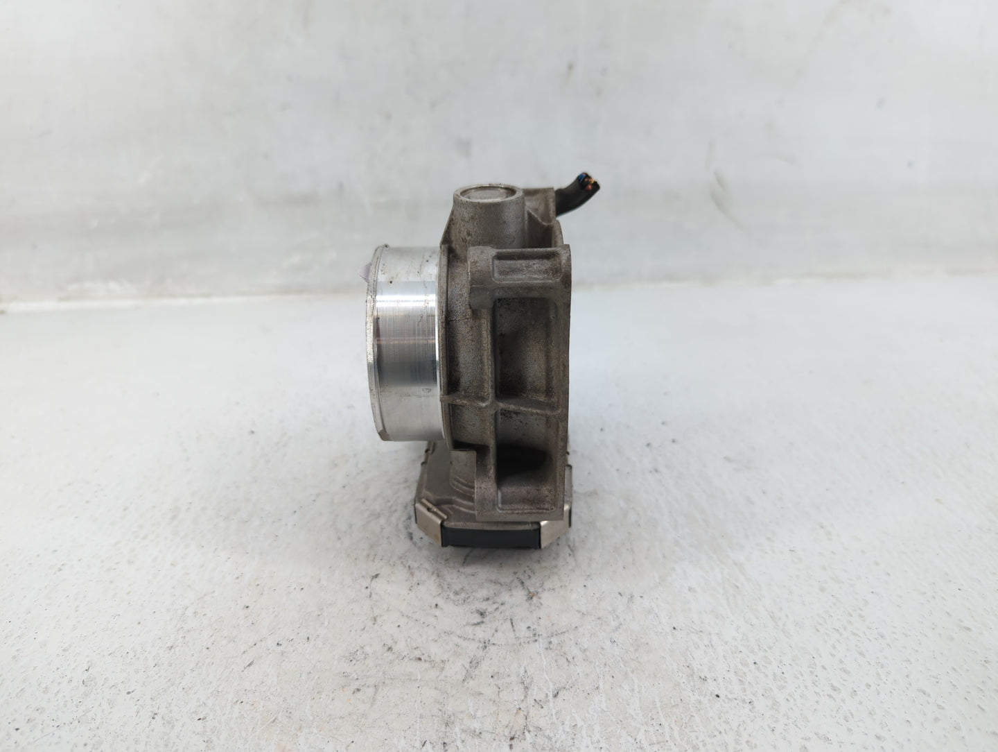 2016 Chevrolet Malibu Throttle Body P/N:12627217DA 12670839AA Fits Fits 2017 2018 2019 2020 2021 2022 OEM Used Auto Parts - 