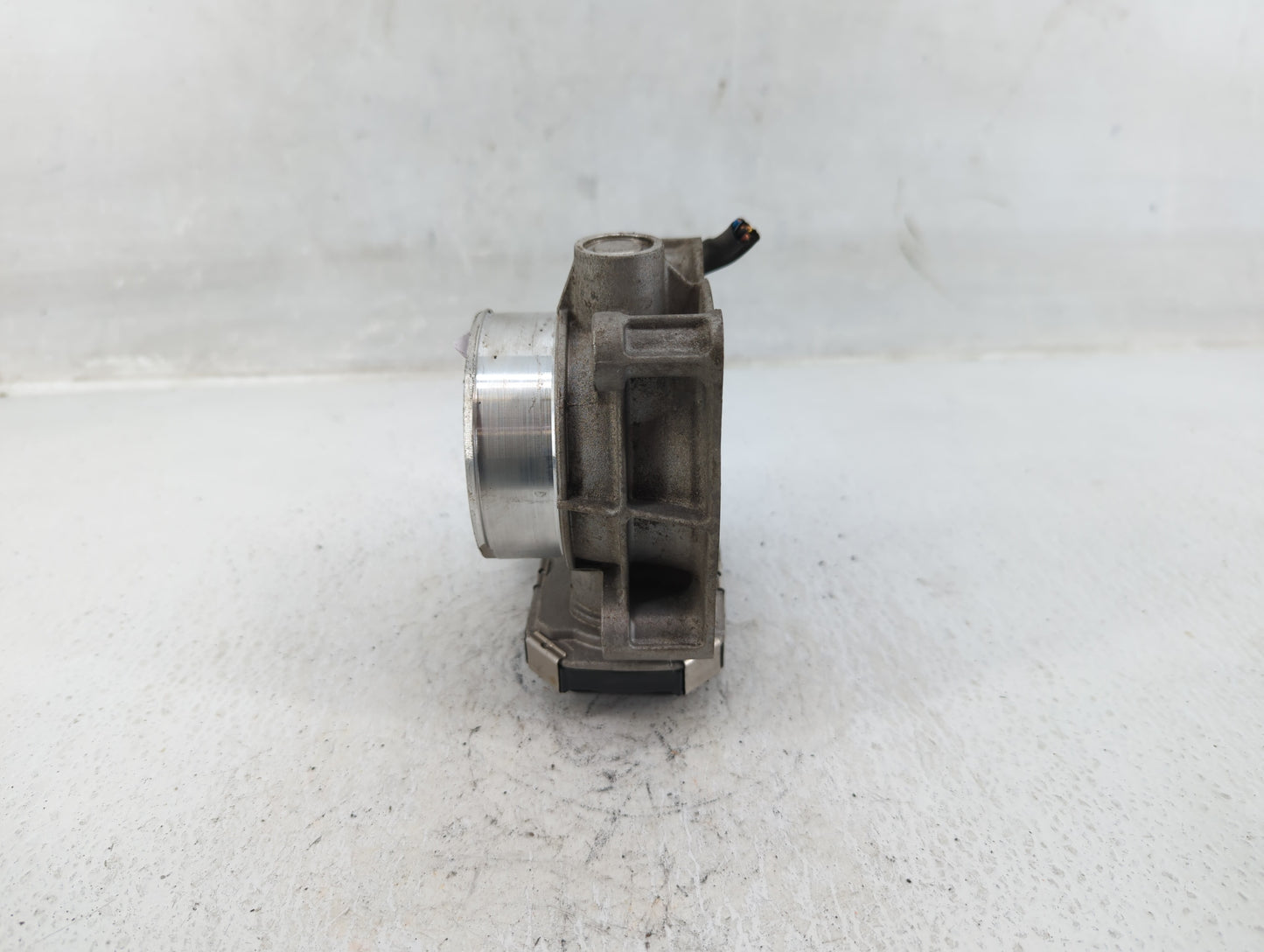 2016 Chevrolet Malibu Throttle Body P/N:12627217DA 12670839AA Fits Fits 2017 2018 2019 2020 2021 2022 OEM Used Auto Parts - 