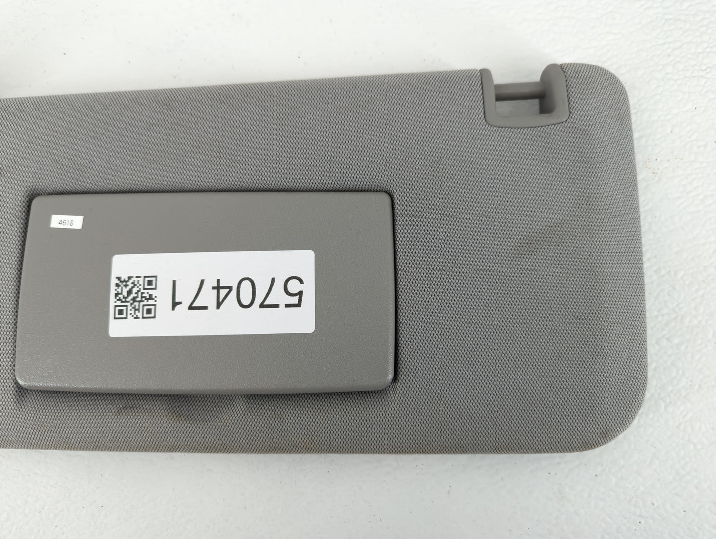 2013-2016 Chevrolet Malibu Sun Visor Shade Replacement Driver Left Mirror Fits Fits 2013 2014 2015 2016 OEM Used Auto Parts 