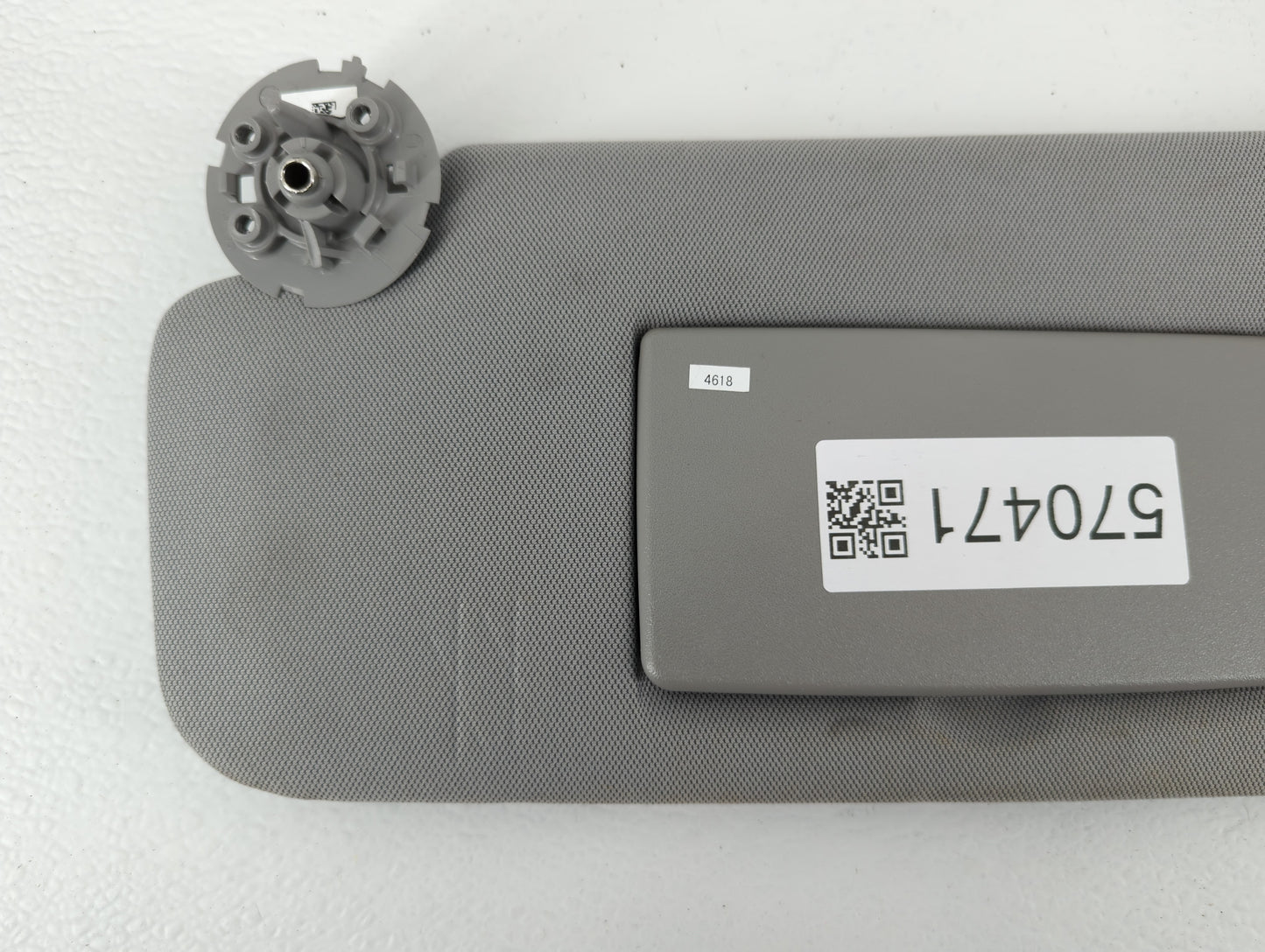 2013-2016 Chevrolet Malibu Sun Visor Shade Replacement Driver Left Mirror Fits Fits 2013 2014 2015 2016 OEM Used Auto Parts 