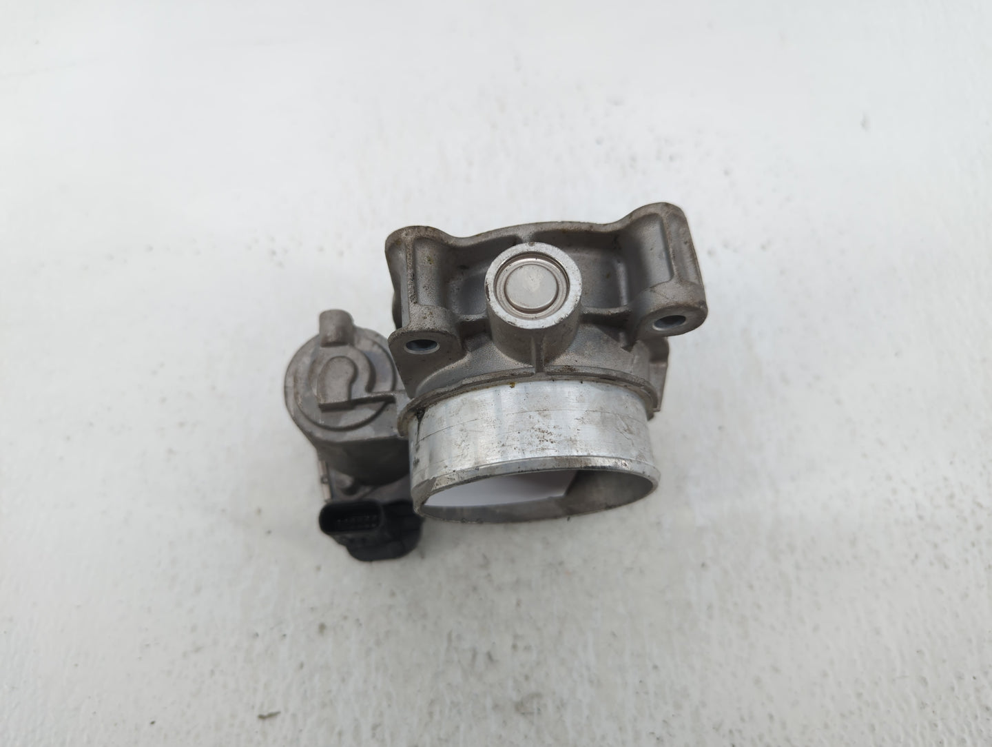 2016 Chevrolet Malibu Throttle Body P/N:12627217DA Fits Fits 2017 2018 2019 2020 2021 2022 OEM Used Auto Parts - Oemusedauto
