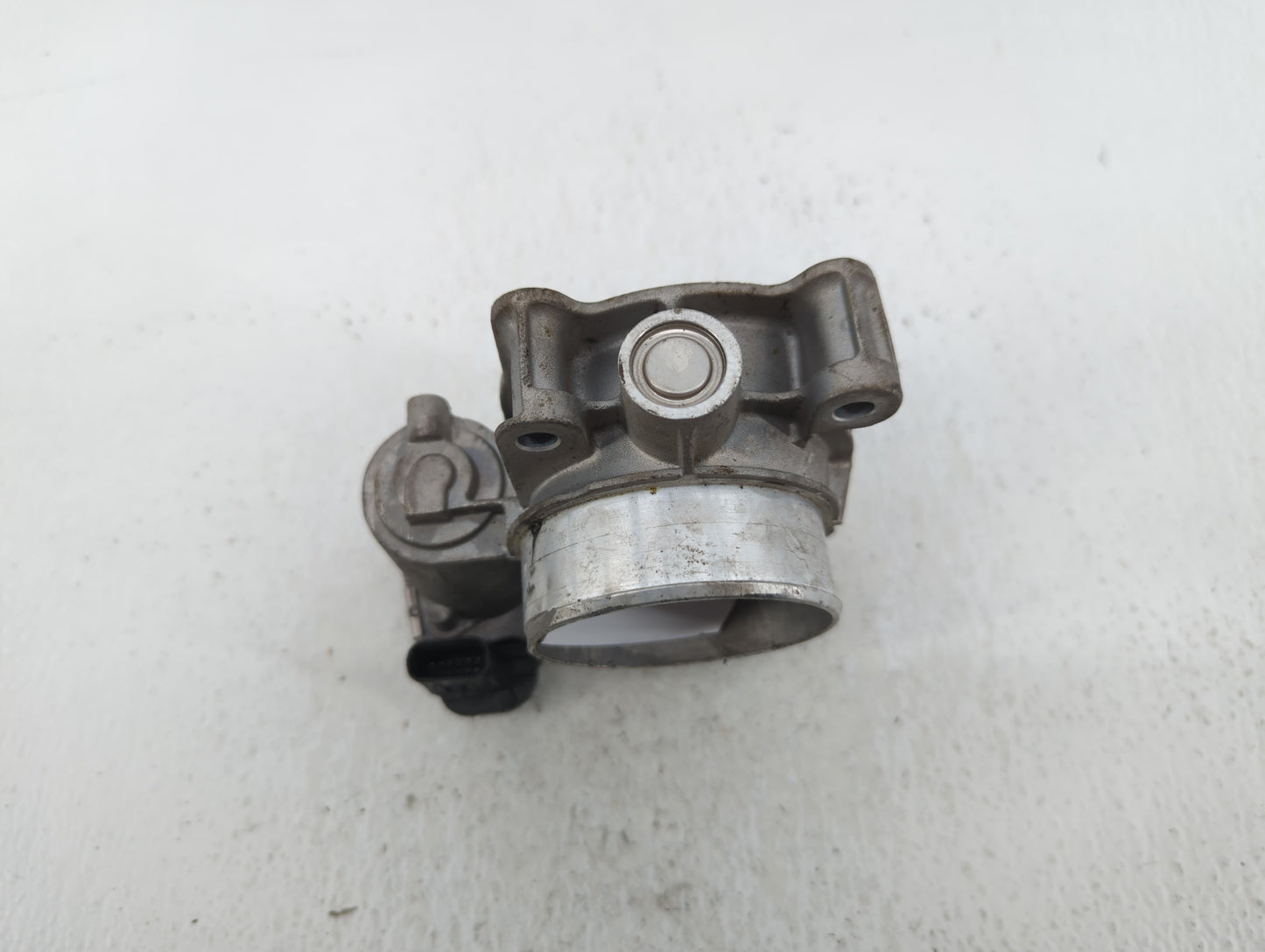 2016 Chevrolet Malibu Throttle Body P/N:12627217DA Fits Fits 2017 2018 2019 2020 2021 2022 OEM Used Auto Parts - Oemusedauto