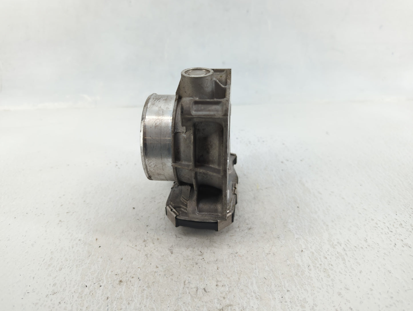 2016 Chevrolet Malibu Throttle Body P/N:12627217DA Fits Fits 2017 2018 2019 2020 2021 2022 OEM Used Auto Parts - Oemusedauto