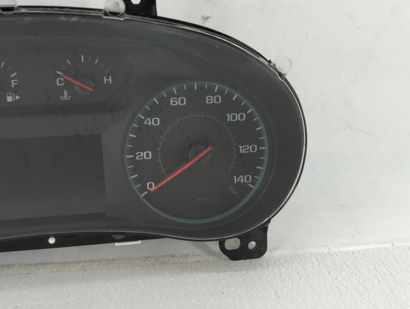 2016 Chevrolet Malibu Instrument Cluster Speedometer Gauges P/N:84057458 Fits OEM Used Auto Parts - Oemusedautoparts1.com