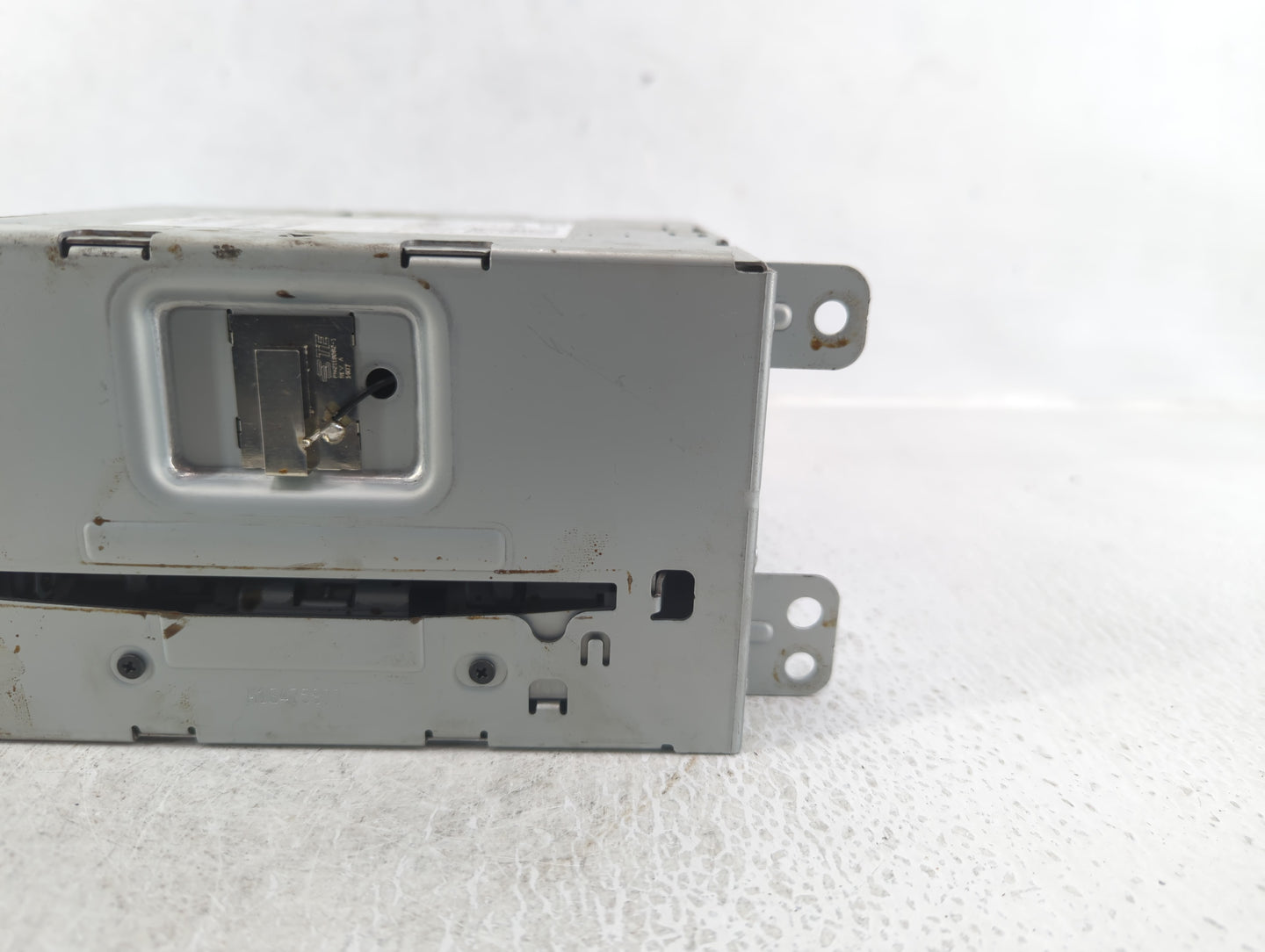 2014-2016 Chevrolet Malibu Am Fm Cd Player Radio Receiver - Oemusedautoparts1.com