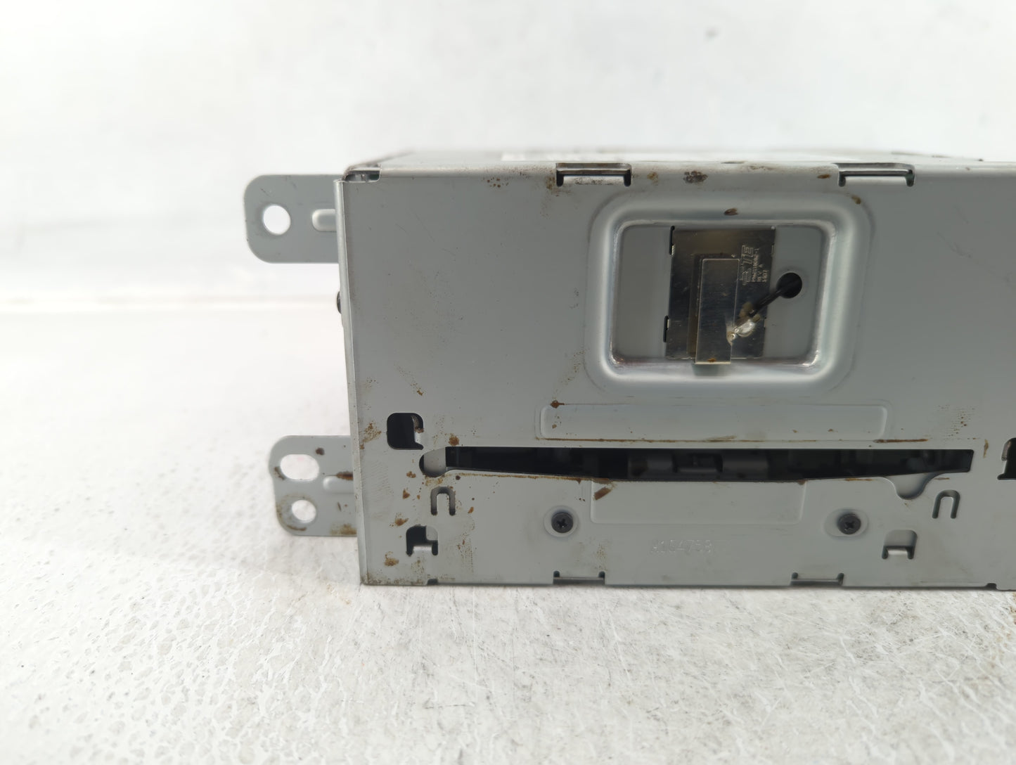 2014-2016 Chevrolet Malibu Am Fm Cd Player Radio Receiver - Oemusedautoparts1.com