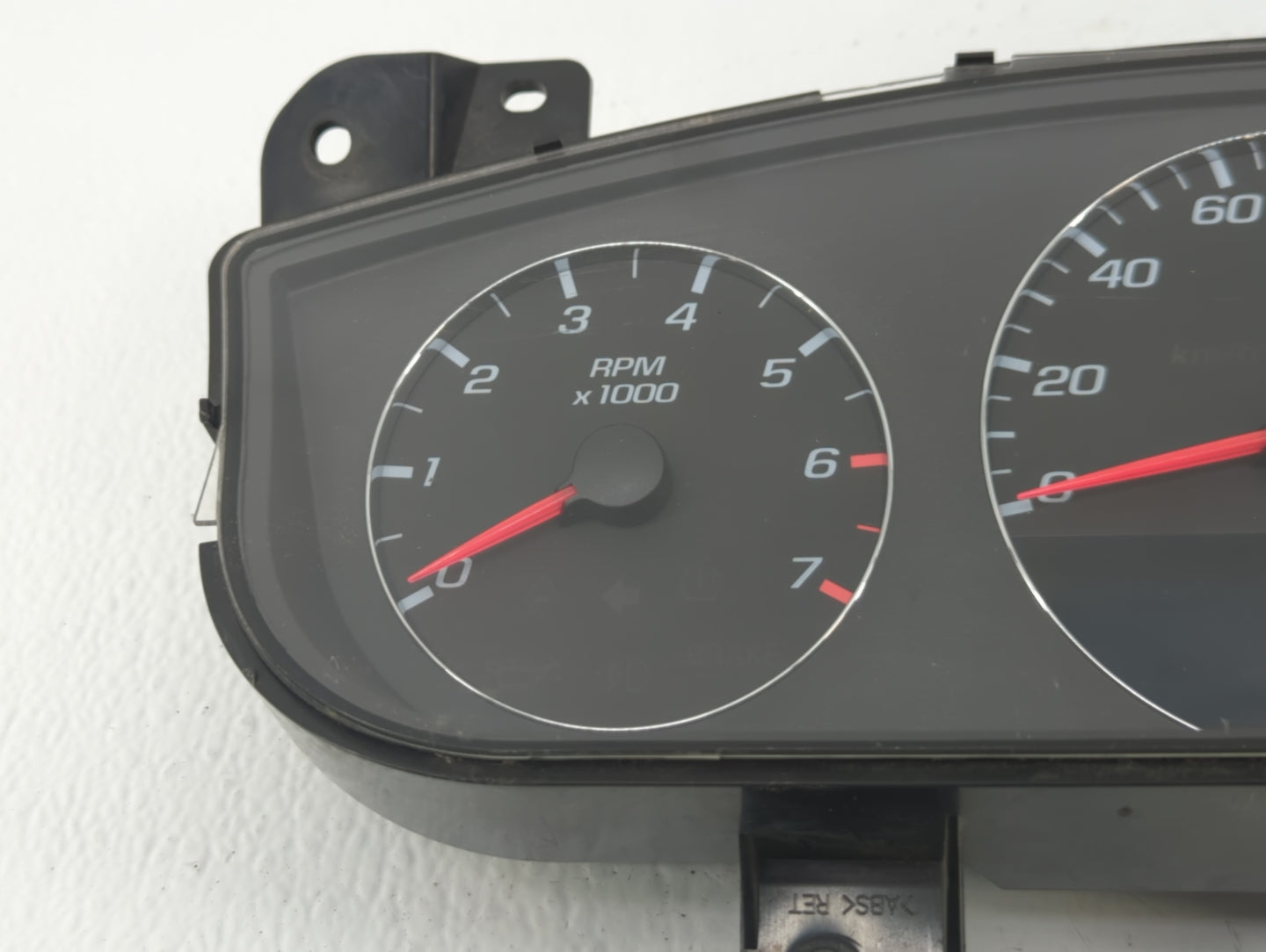 2016 Chevrolet Malibu Instrument Cluster Speedometer Gauges P/N:28033413 Fits OEM Used Auto Parts - Oemusedautoparts1.com