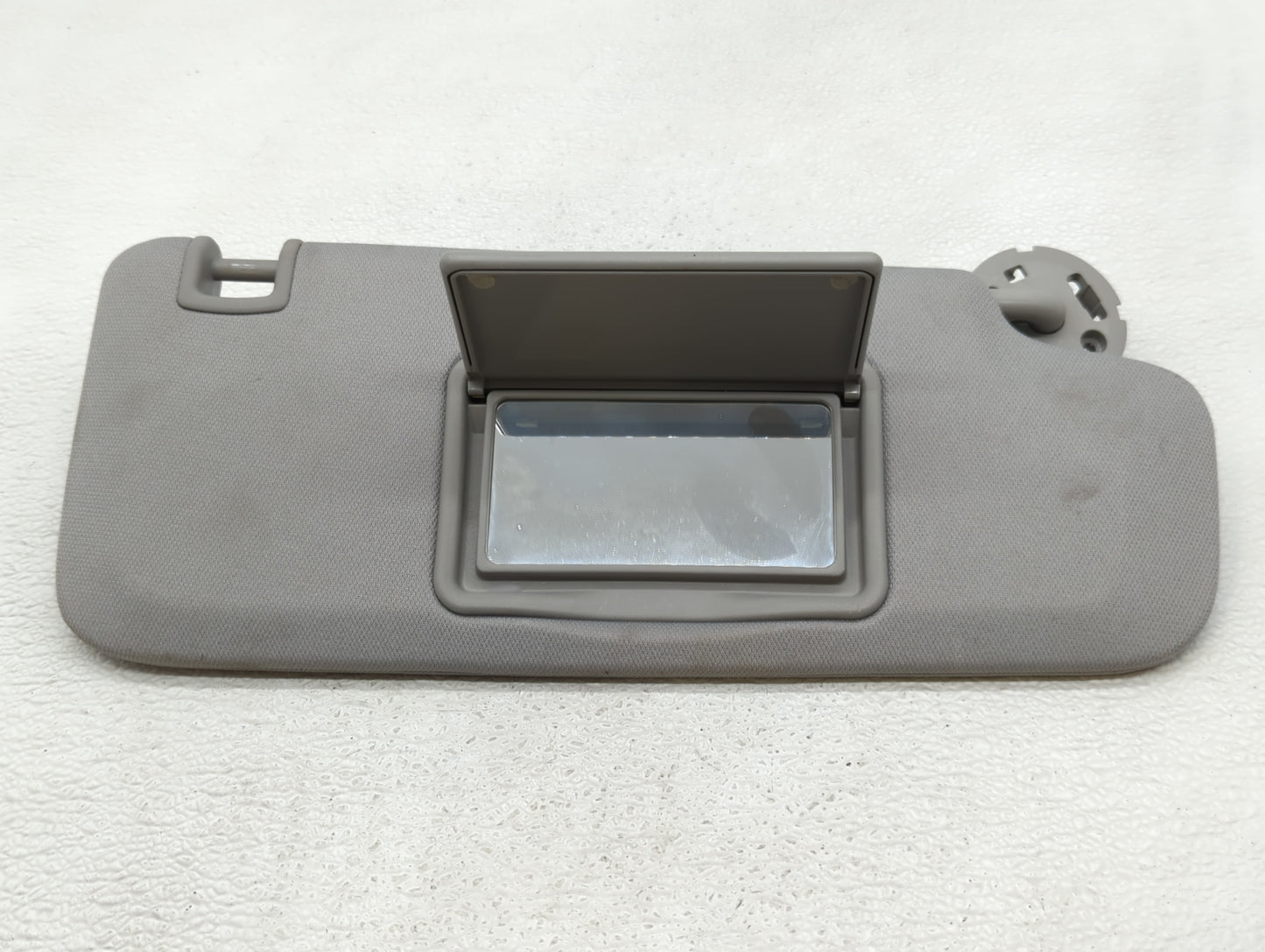 2016-2021 Chevrolet Malibu Sun Visor Shade Replacement Passenger Right Mirror Fits Fits 2016 2017 2018 2019 2020 2021 OEM Us